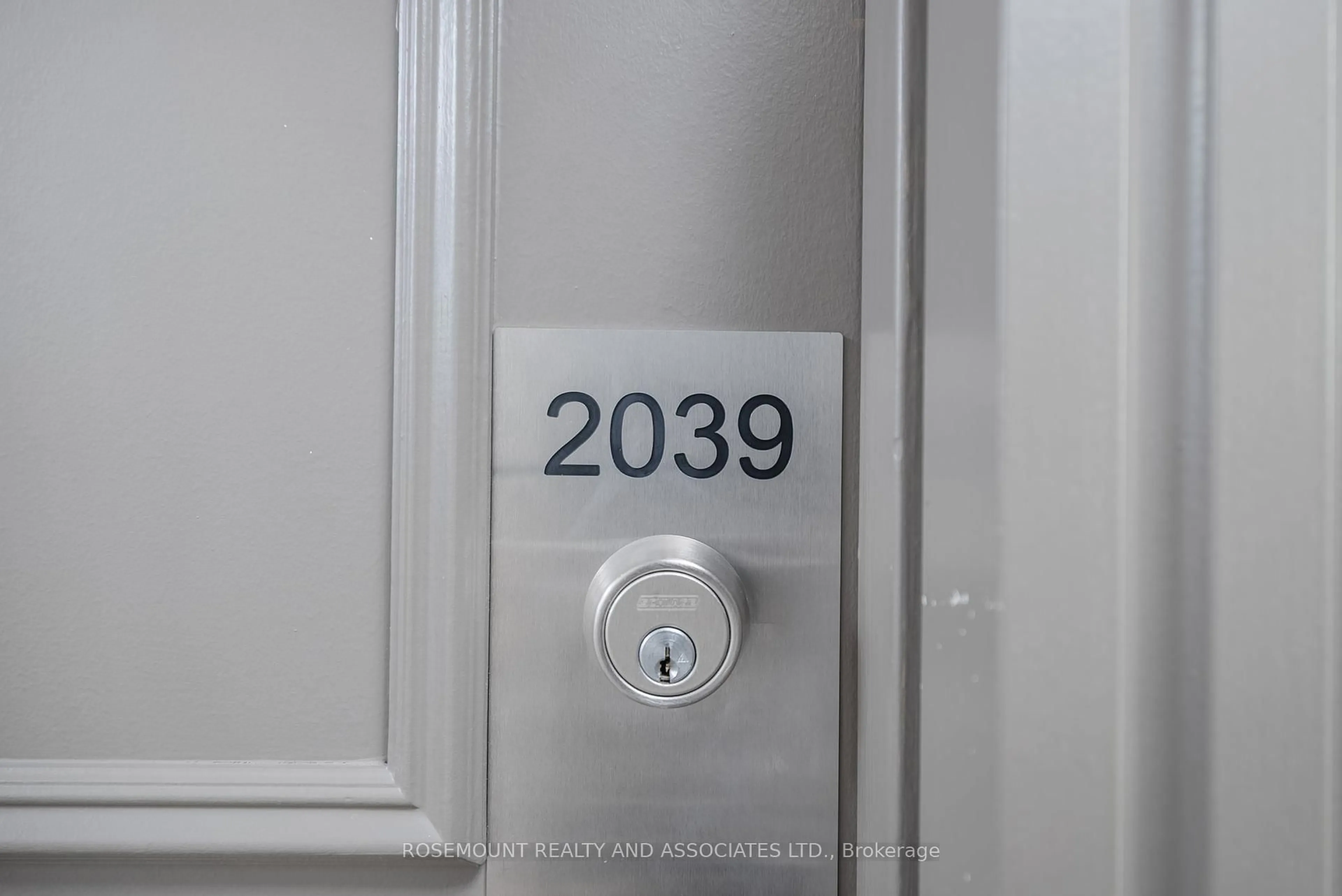 Unknown for 125 Omni Dr #2039, Toronto Ontario M1P 5A9