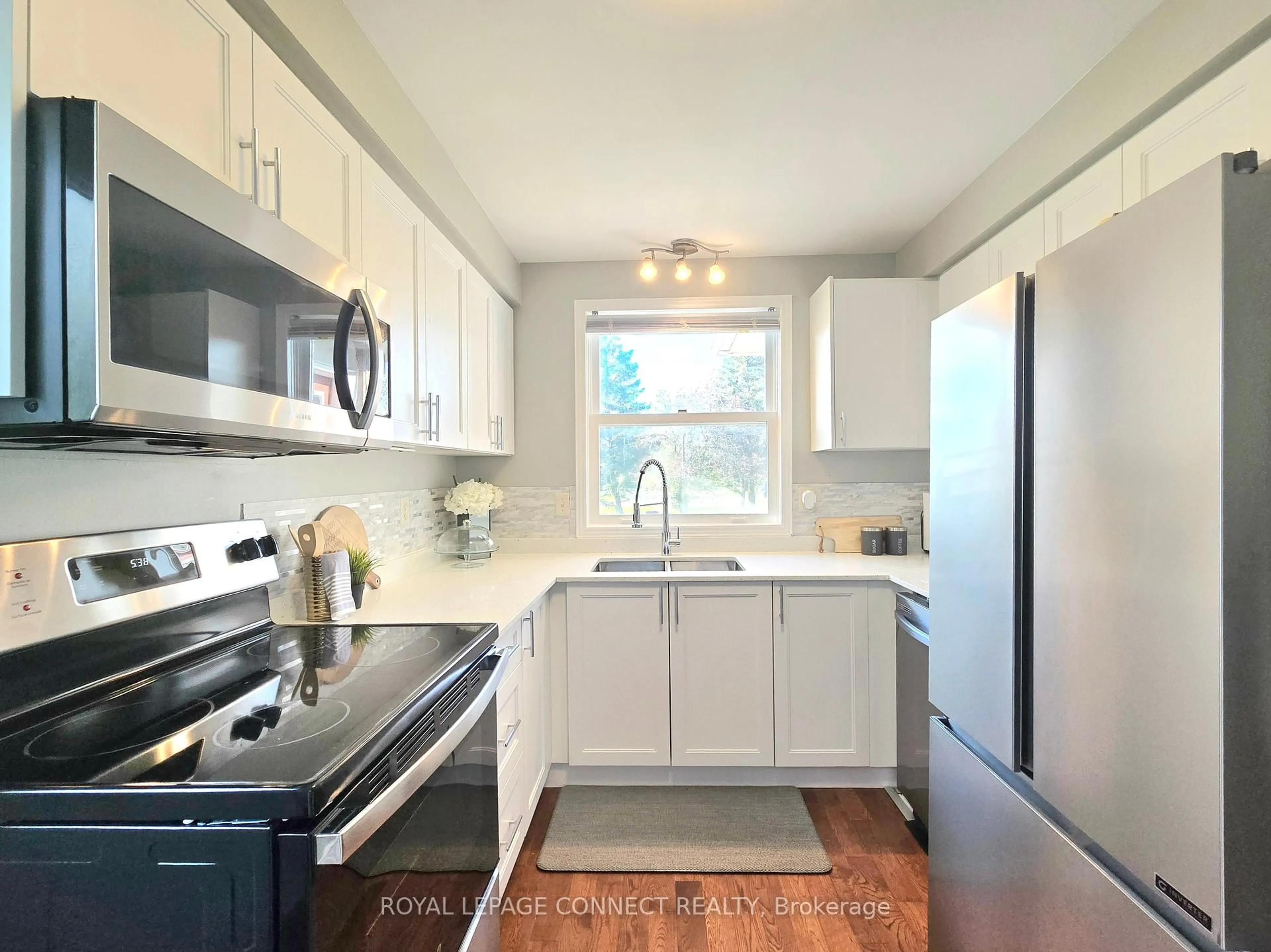 Unknown for 421 Pompano Crt, Oshawa Ontario L1K 1M9