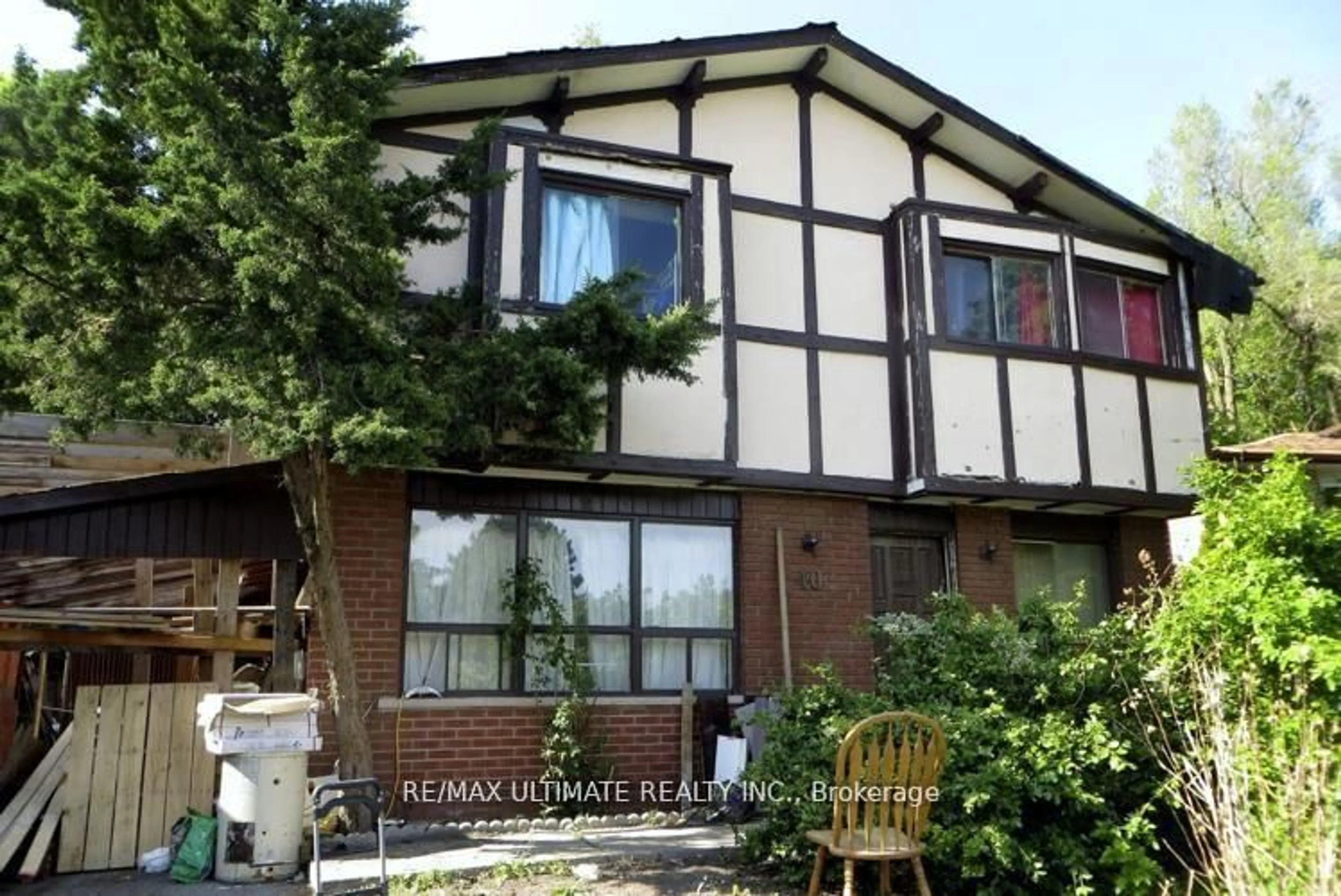 Home with brick exterior material, street for 40 Stanland Dr, Toronto Ontario M1M 2G4