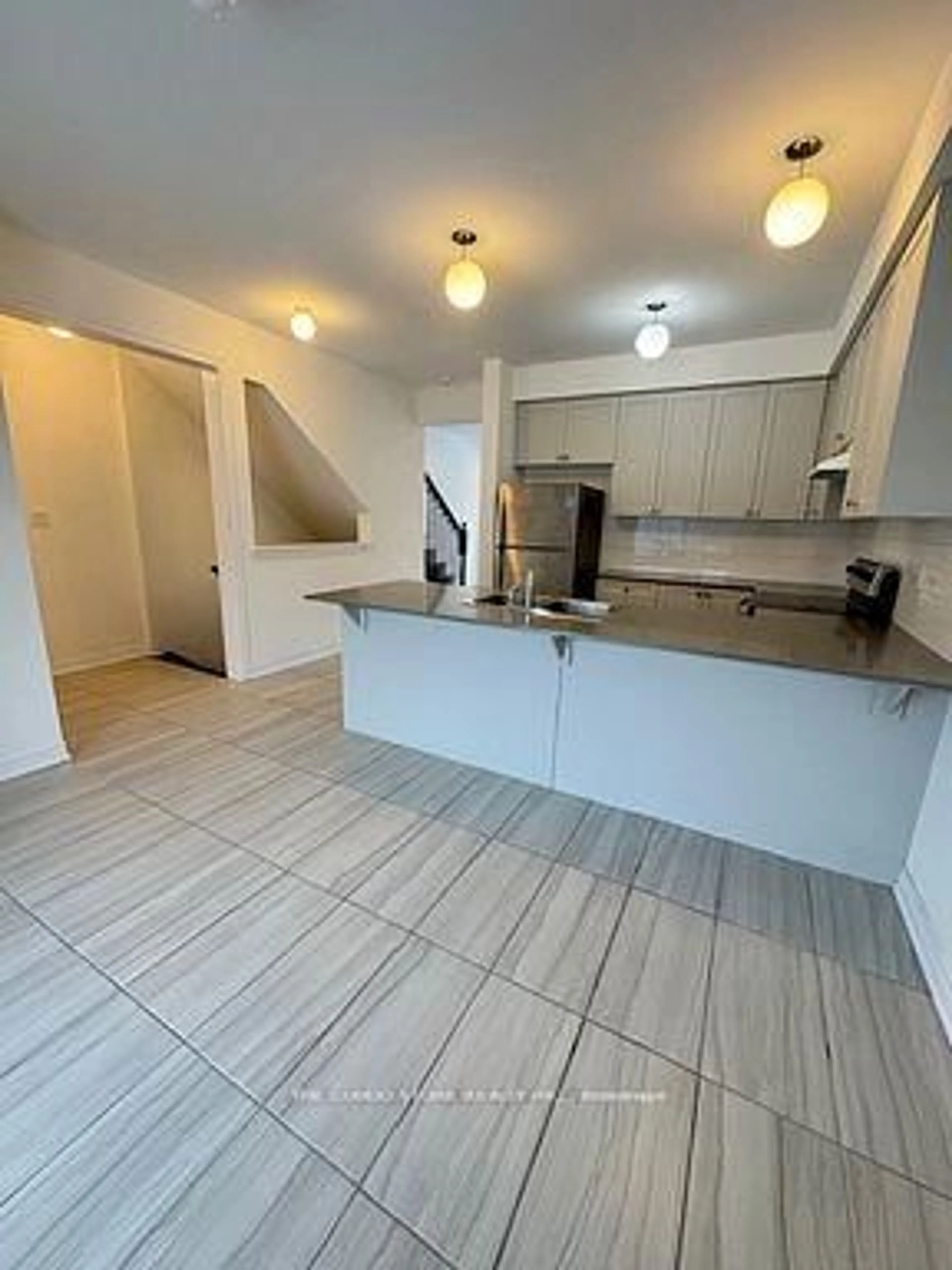 Open concept kitchen, unknown for 35 Steamboat Way, Whitby Ontario L1N 0M6