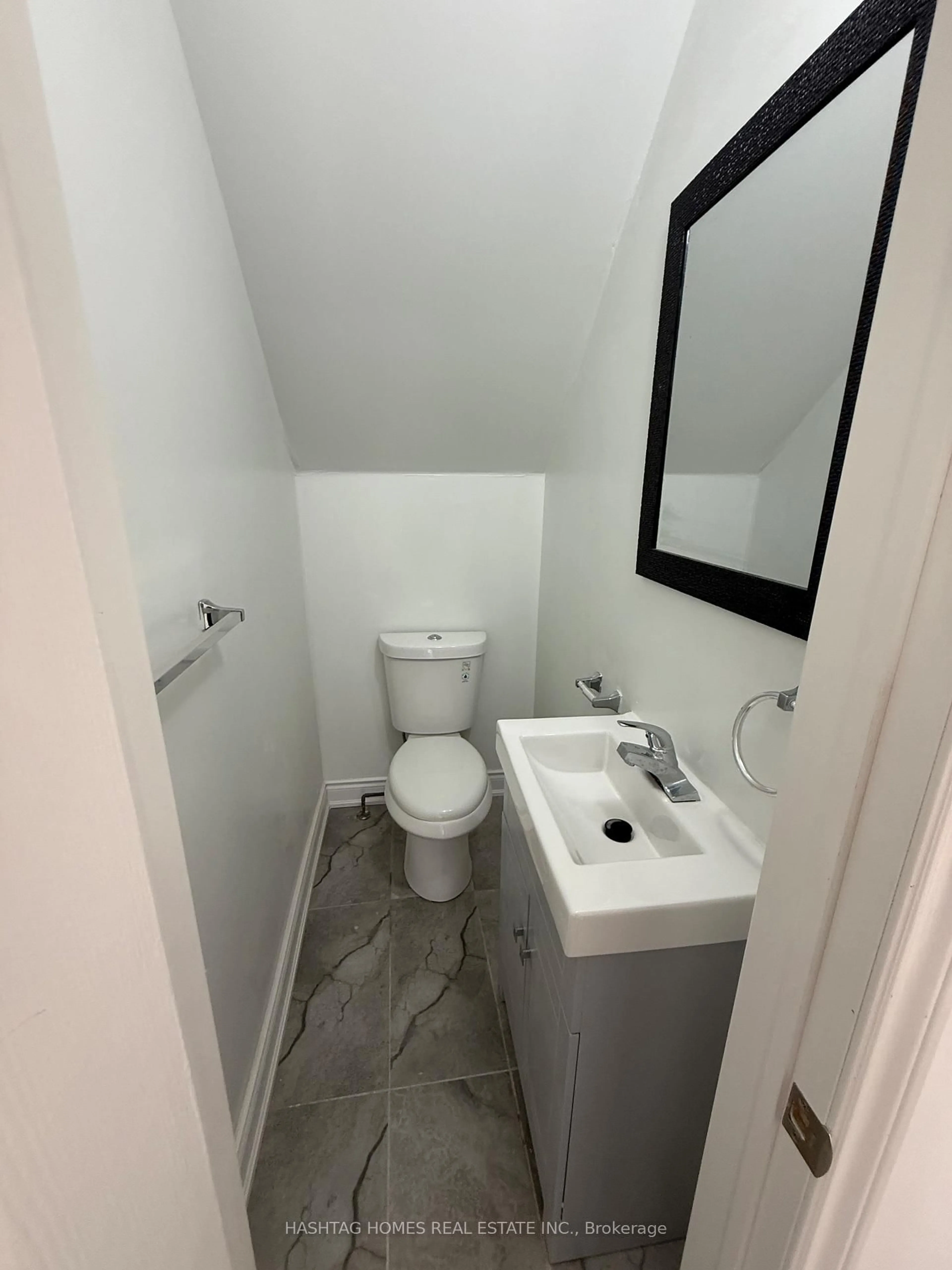 A pic of a room for 1865 Kingston Rd #85, Pickering Ontario L1V 1C9