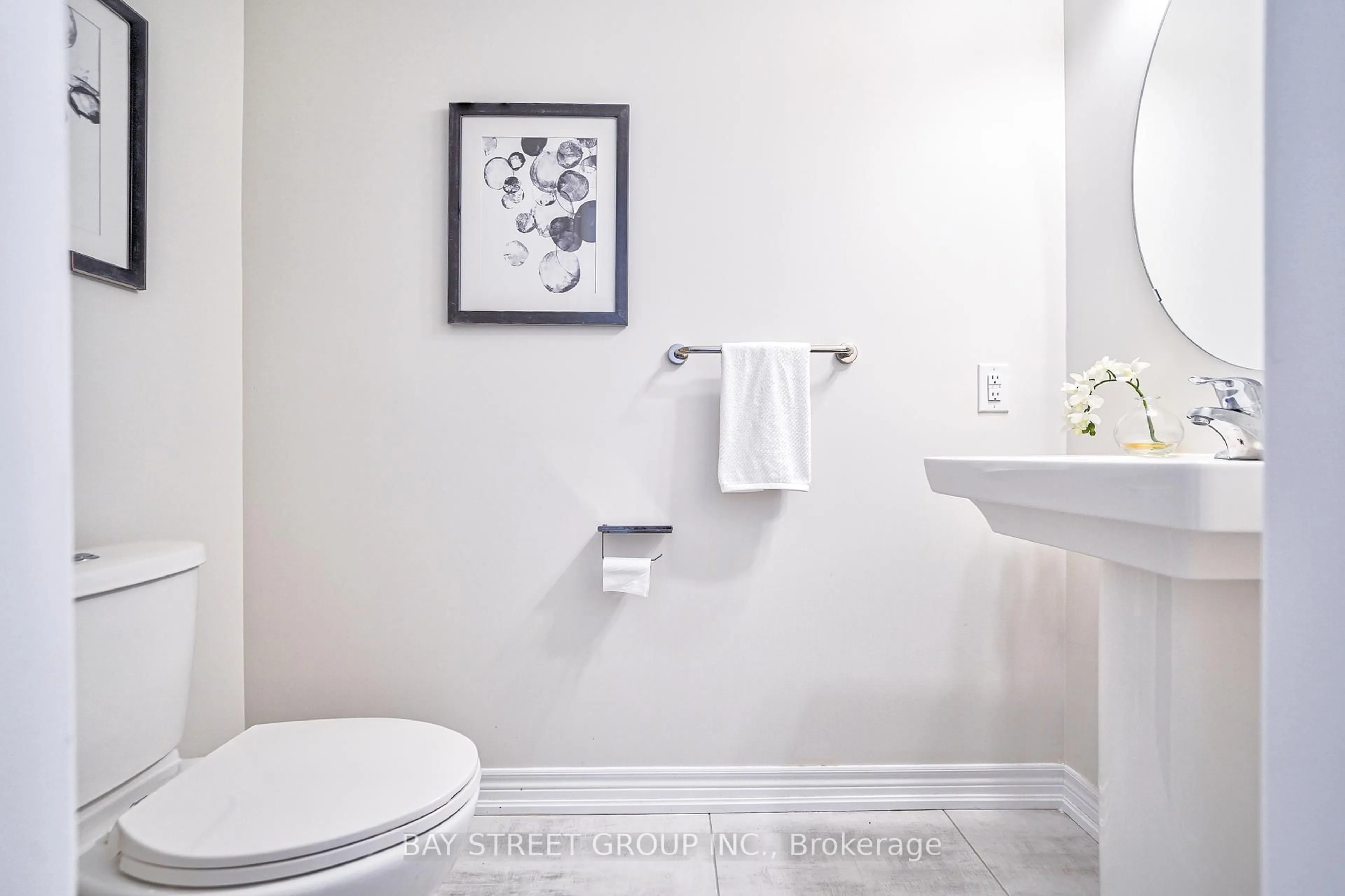 Standard bathroom, ceramic/tile floor for 86 Dorian Dr, Whitby Ontario L1P 0L6