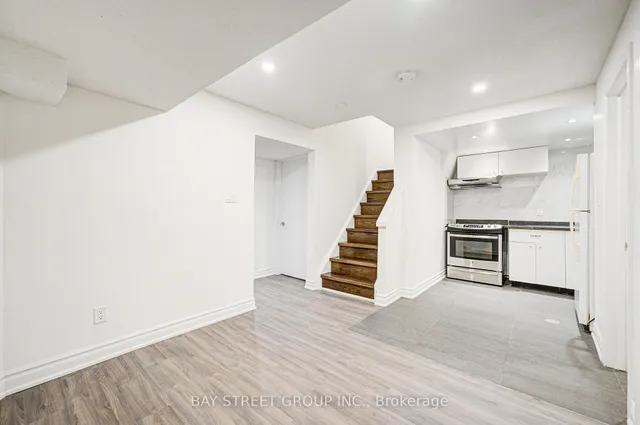 Additional property image - 102 Mossbrook Cres