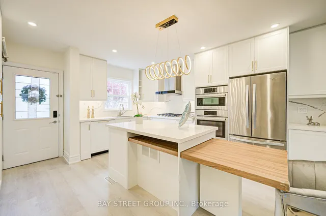 Additional property image - 102 Mossbrook Cres