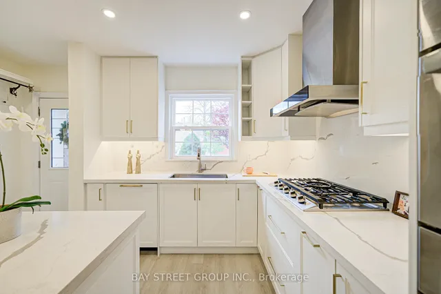 Additional property image - 102 Mossbrook Cres