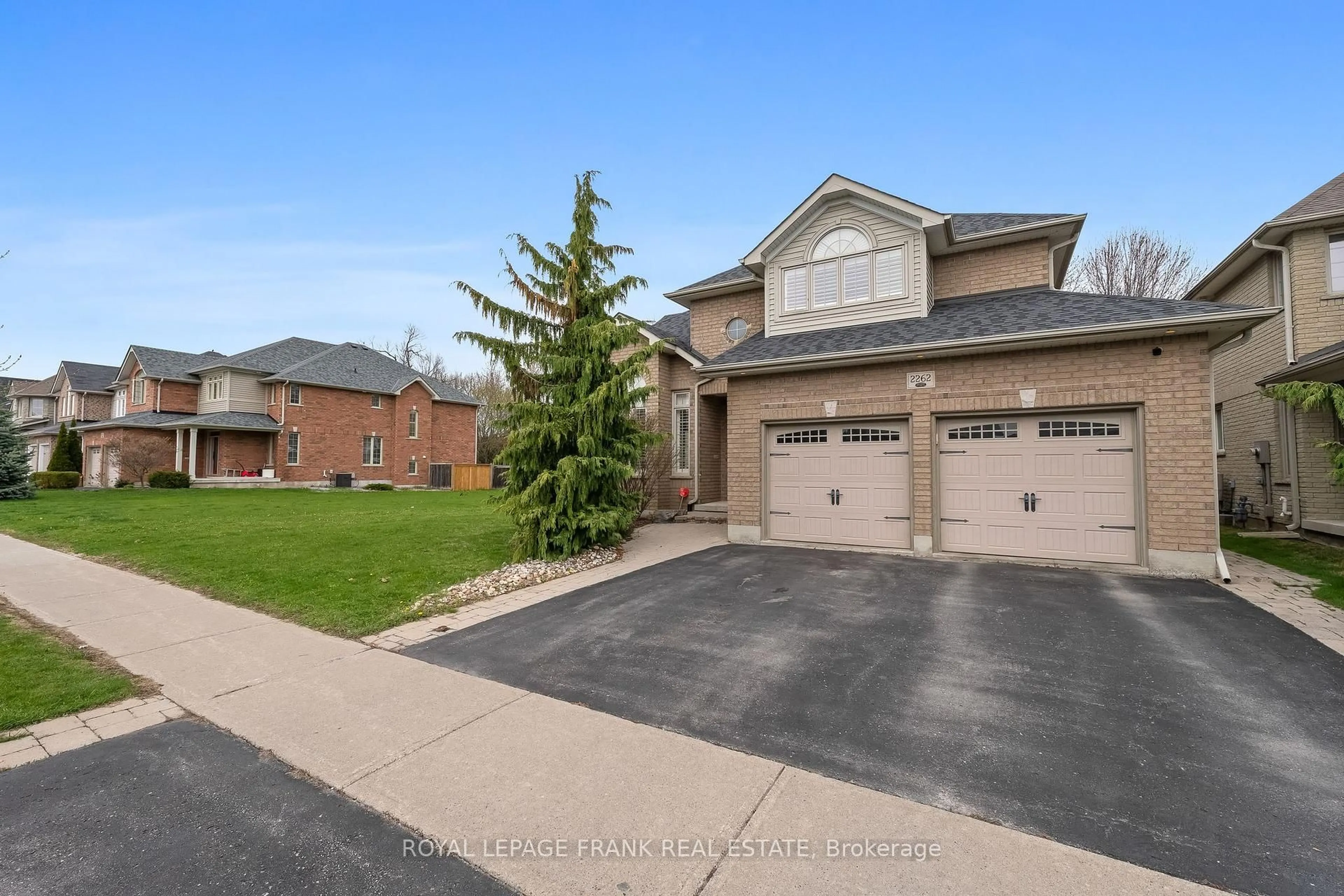 Home with brick exterior material, street for 2262 Pindar Cres, Oshawa Ontario L1L 0C6
