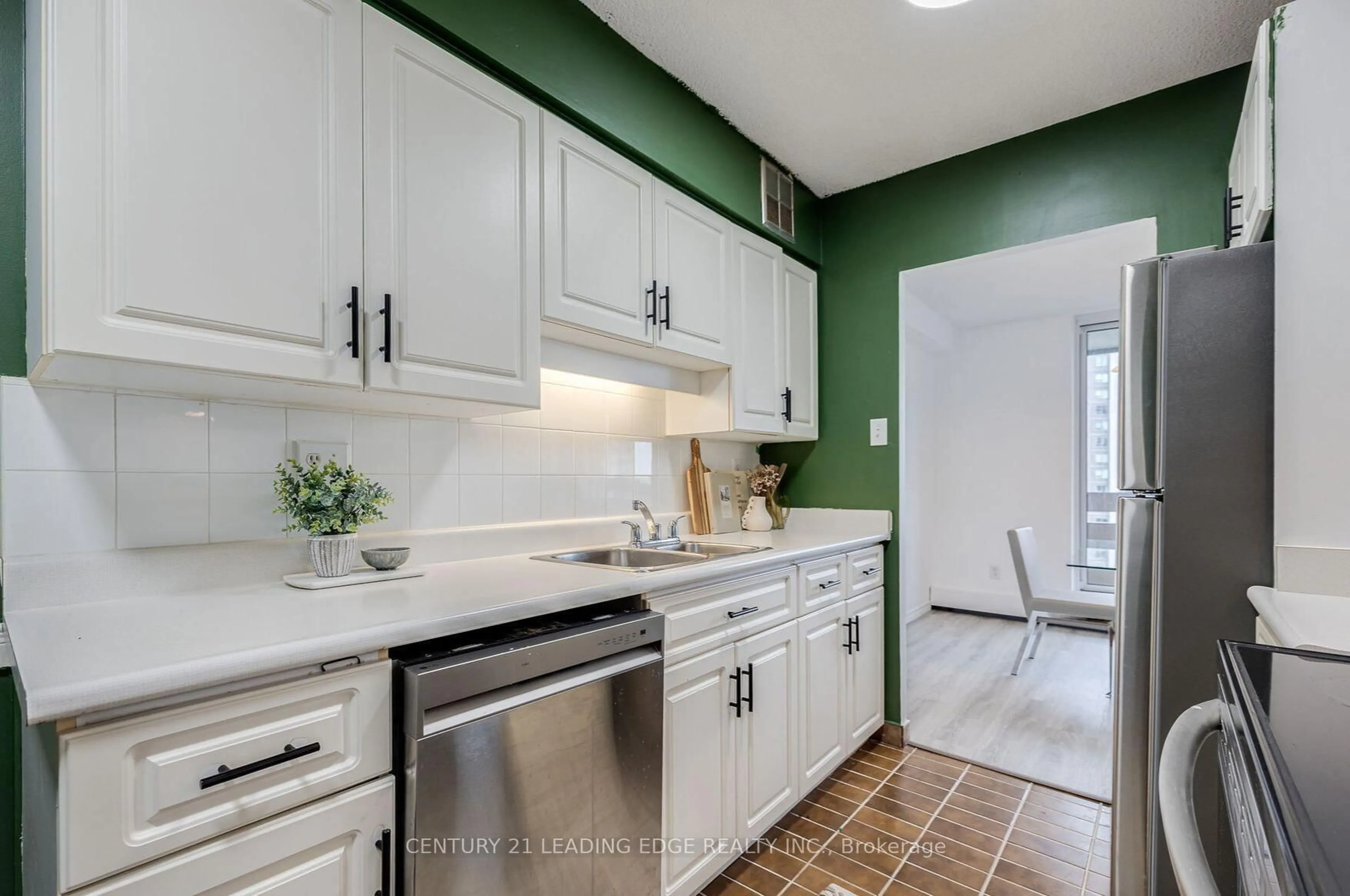 Standard kitchen, ceramic/tile floor for 1210 Radom St #910, Pickering Ontario L1W 2Z3