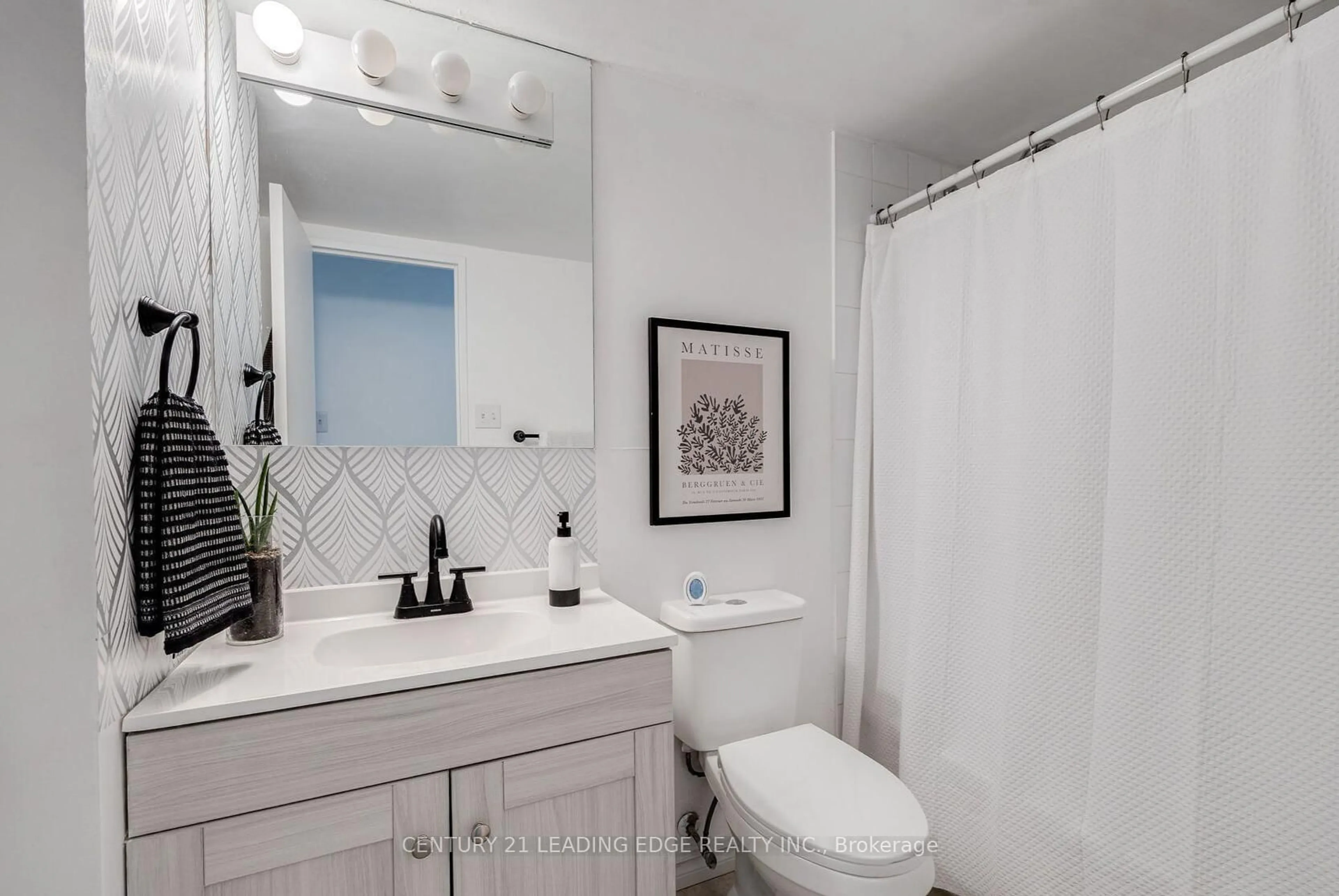 Standard bathroom, ceramic/tile floor for 1210 Radom St #910, Pickering Ontario L1W 2Z3