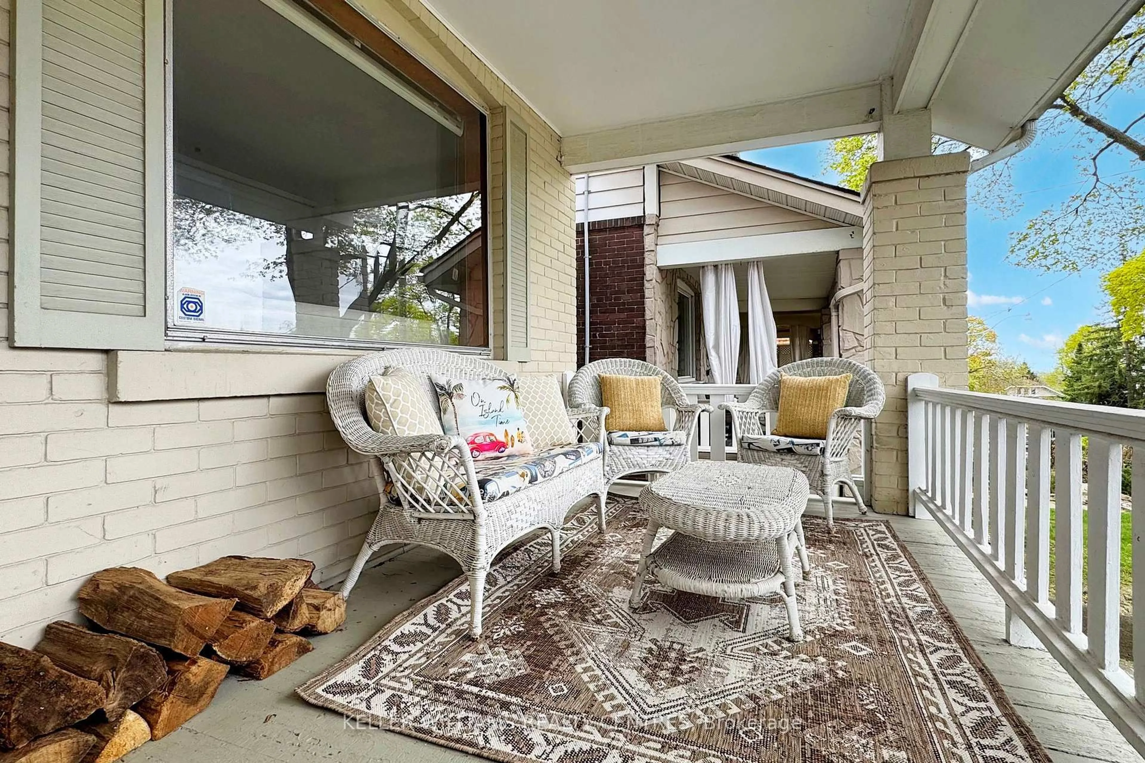 Patio, street for 177 Brookside Dr, Toronto Ontario M4E 2M5