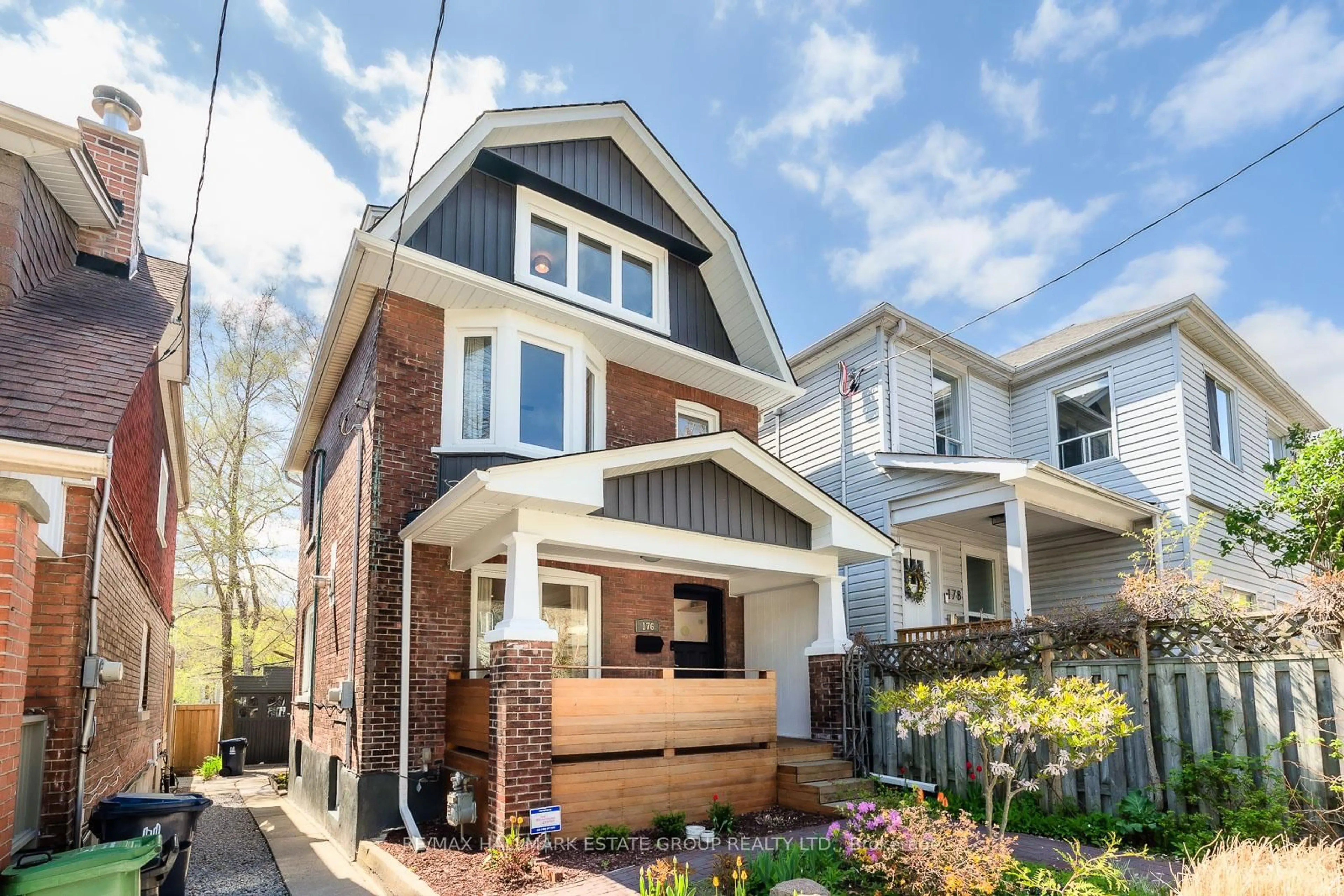 Home with brick exterior material, street for 176 Golfview Ave, Toronto Ontario M4E 2K5