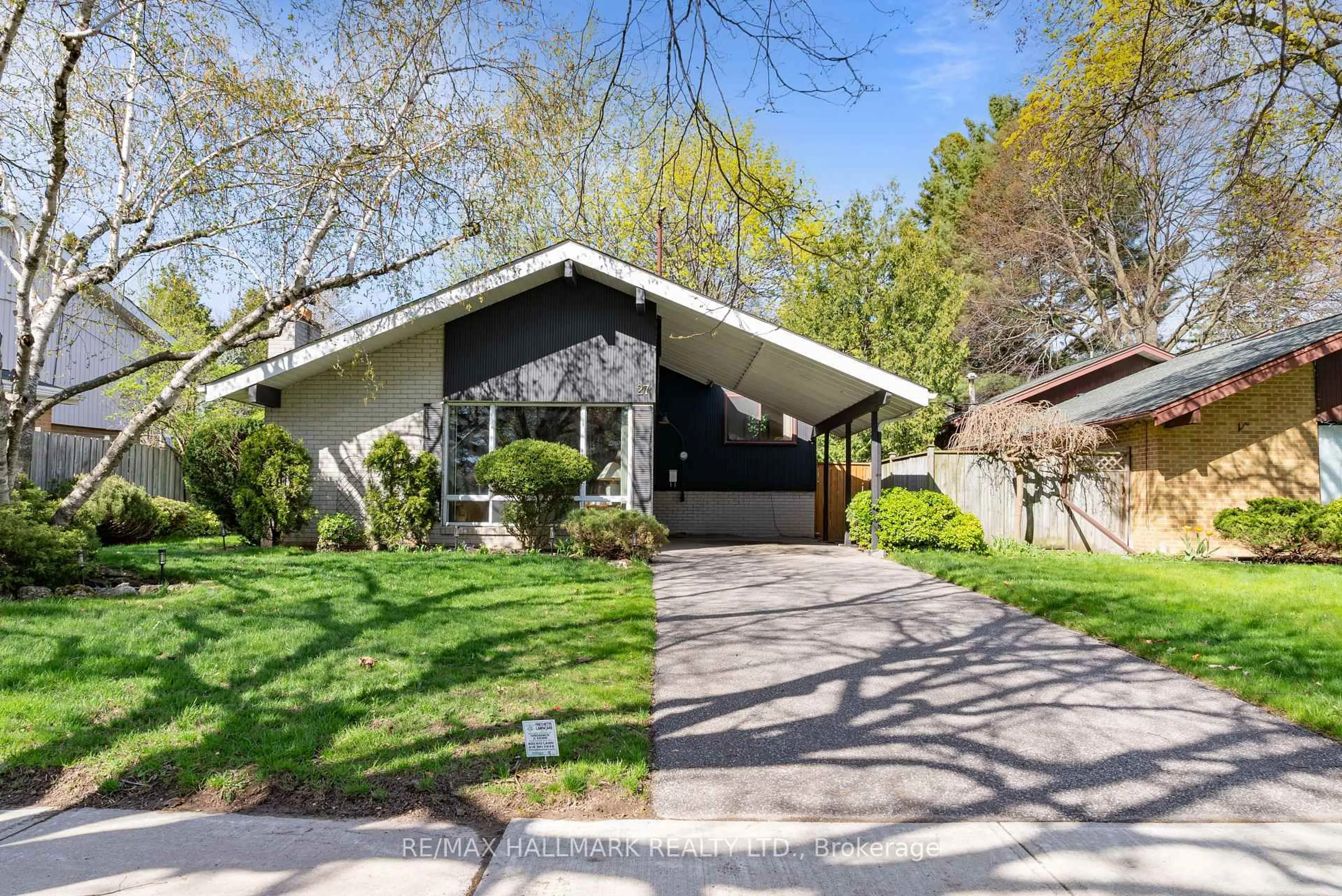 Home with vinyl exterior material, street for 27 Oakley Blvd, Toronto Ontario M1P 3P5