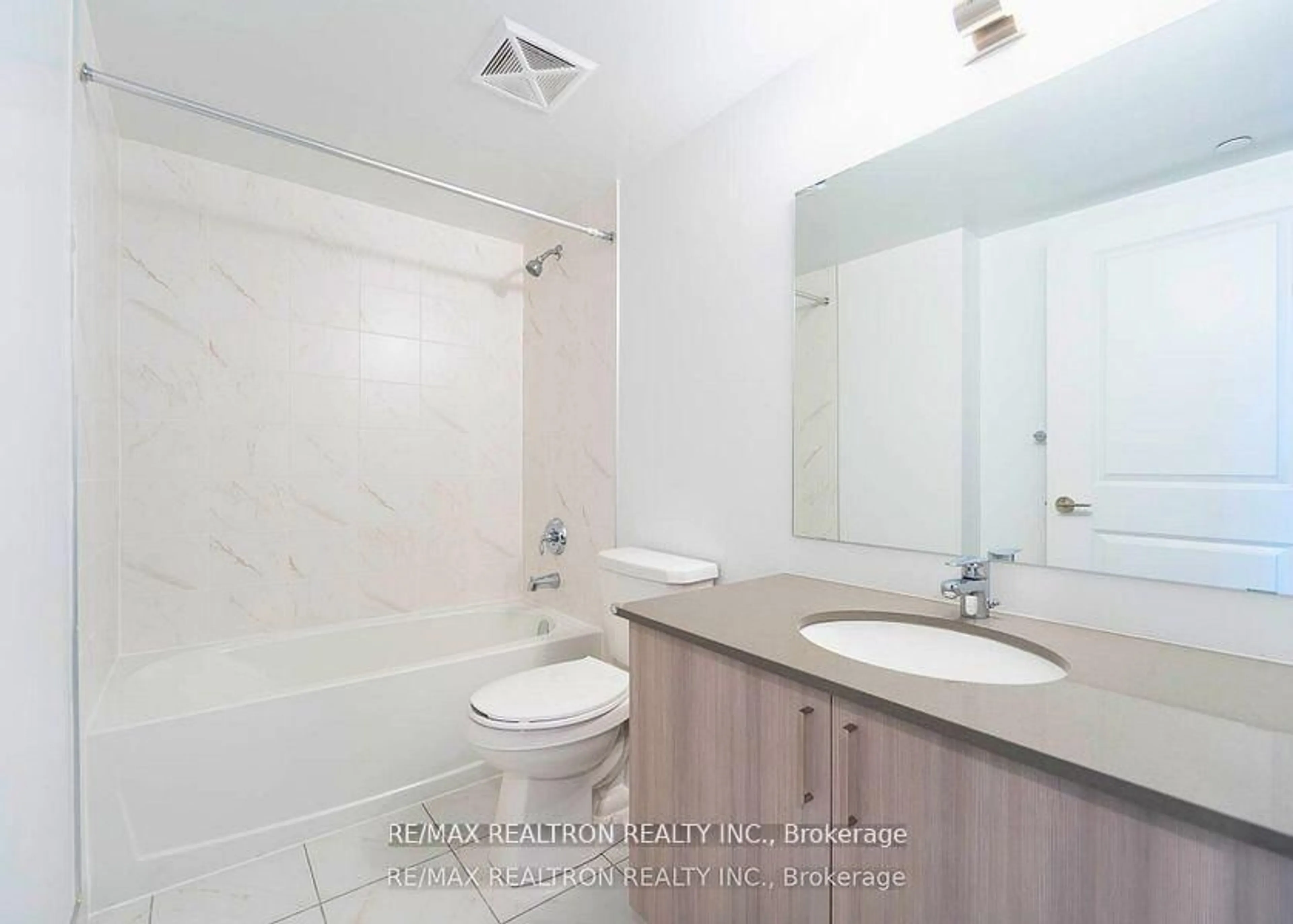 Standard bathroom, unknown for 1455 Celebration Dr #502, Pickering Ontario L1W 0C4