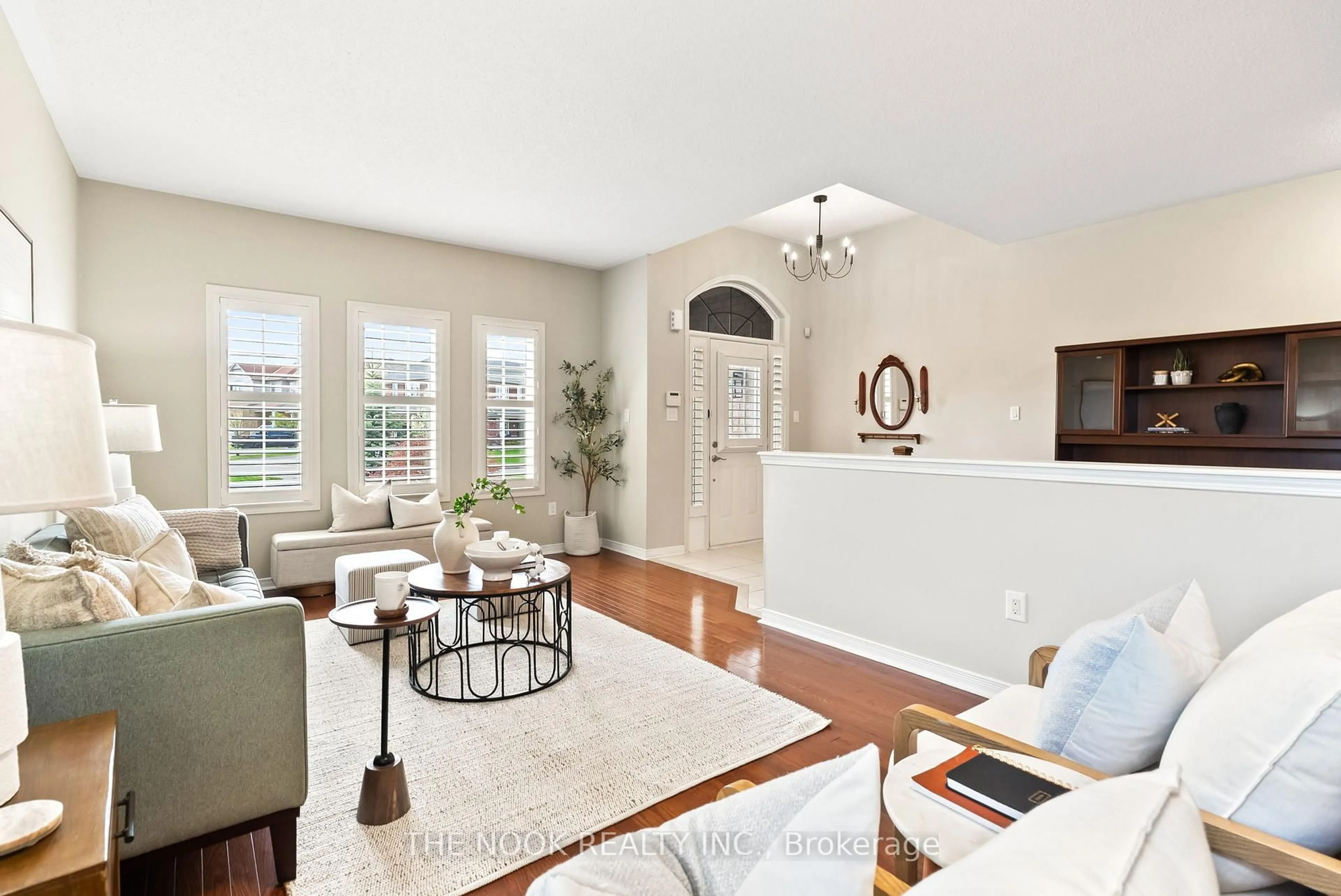 Living room with furniture, unknown for 43 Lobb Crt, Clarington Ontario L1C 0K4