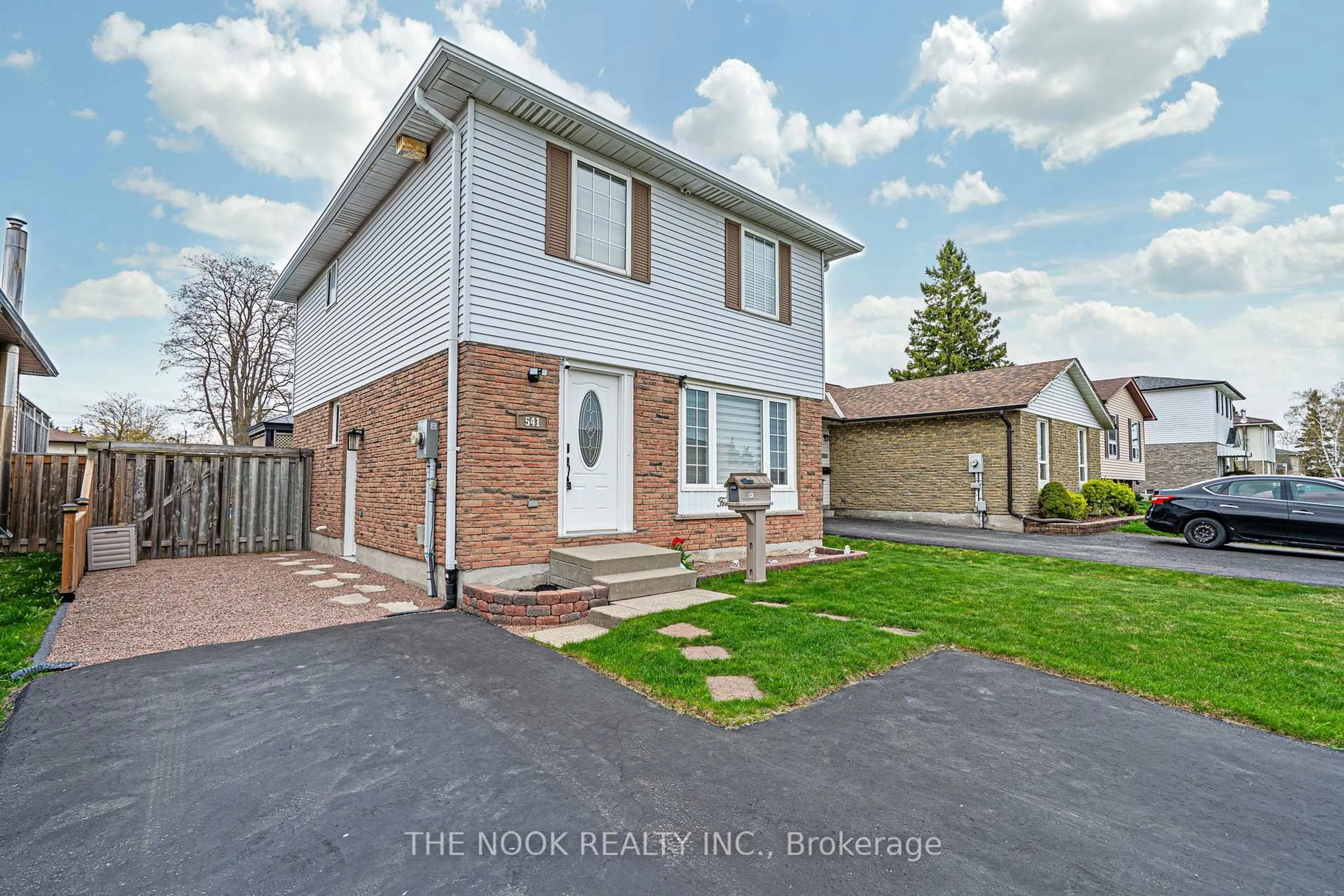 Home with brick exterior material, street for 541 Laval St, Oshawa Ontario L1J 6L8