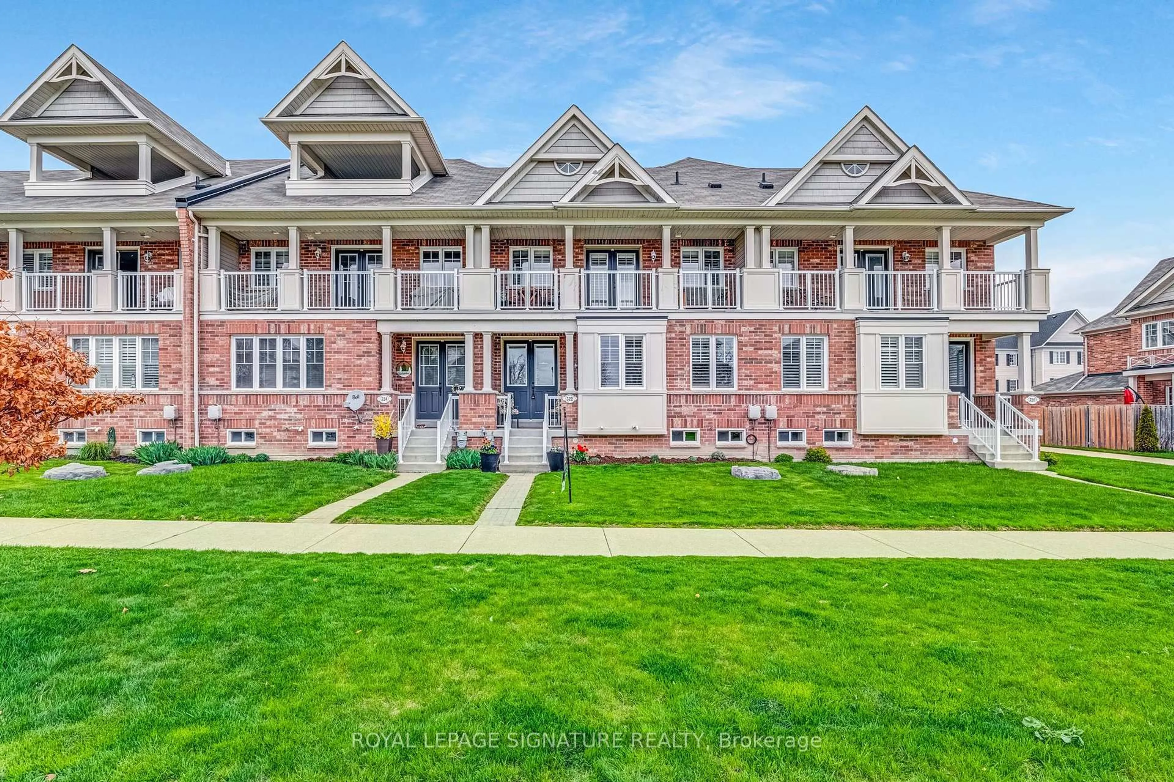 A pic from outside/outdoor area/front of a property/back of a property/a pic from drone, unknown for 322 Lakebreeze Dr, Clarington Ontario L1B 0A1