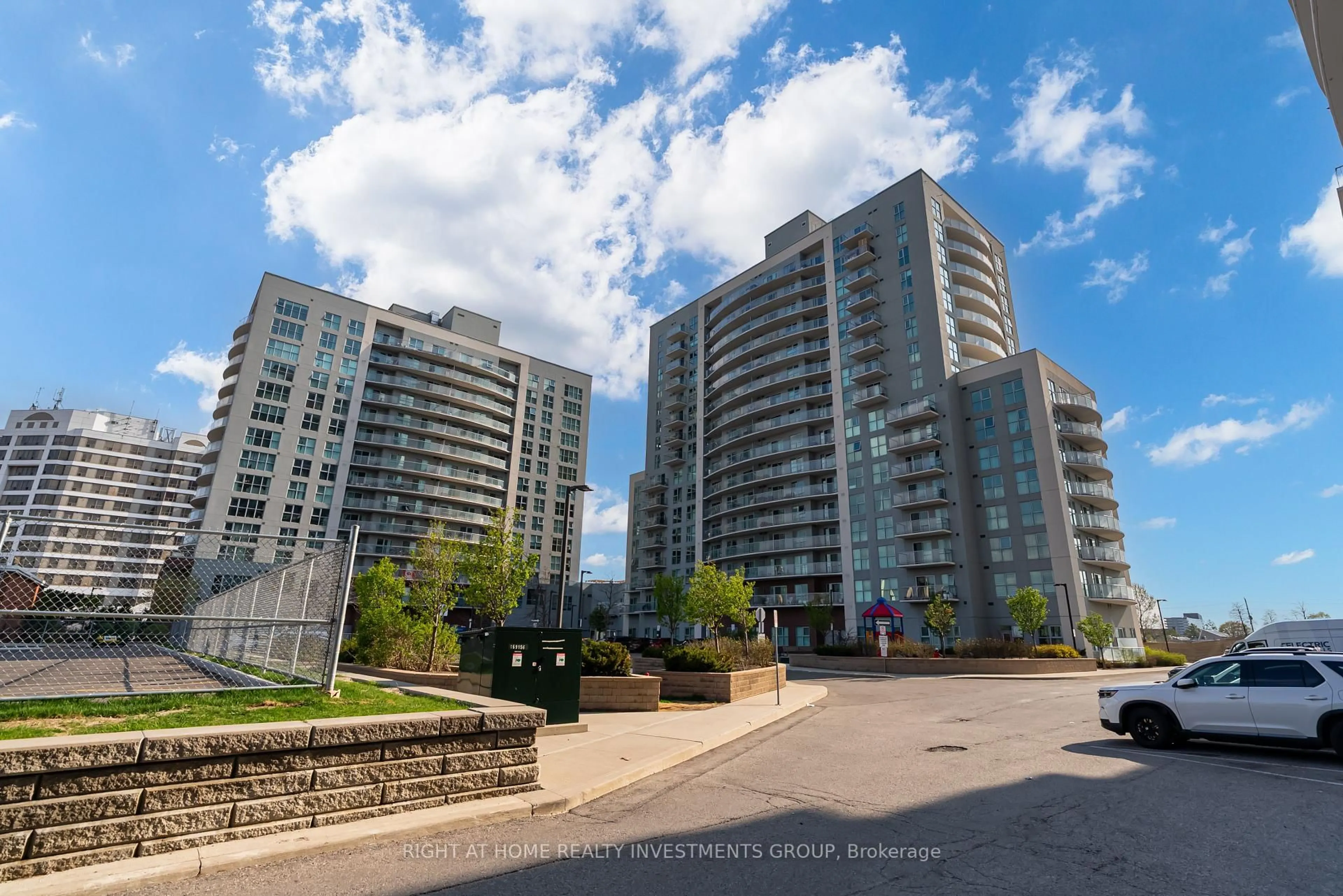 A pic from outside/outdoor area/front of a property/back of a property/a pic from drone, street for 2150 Lawrence Ave #PH03, Toronto Ontario M1R 3A7