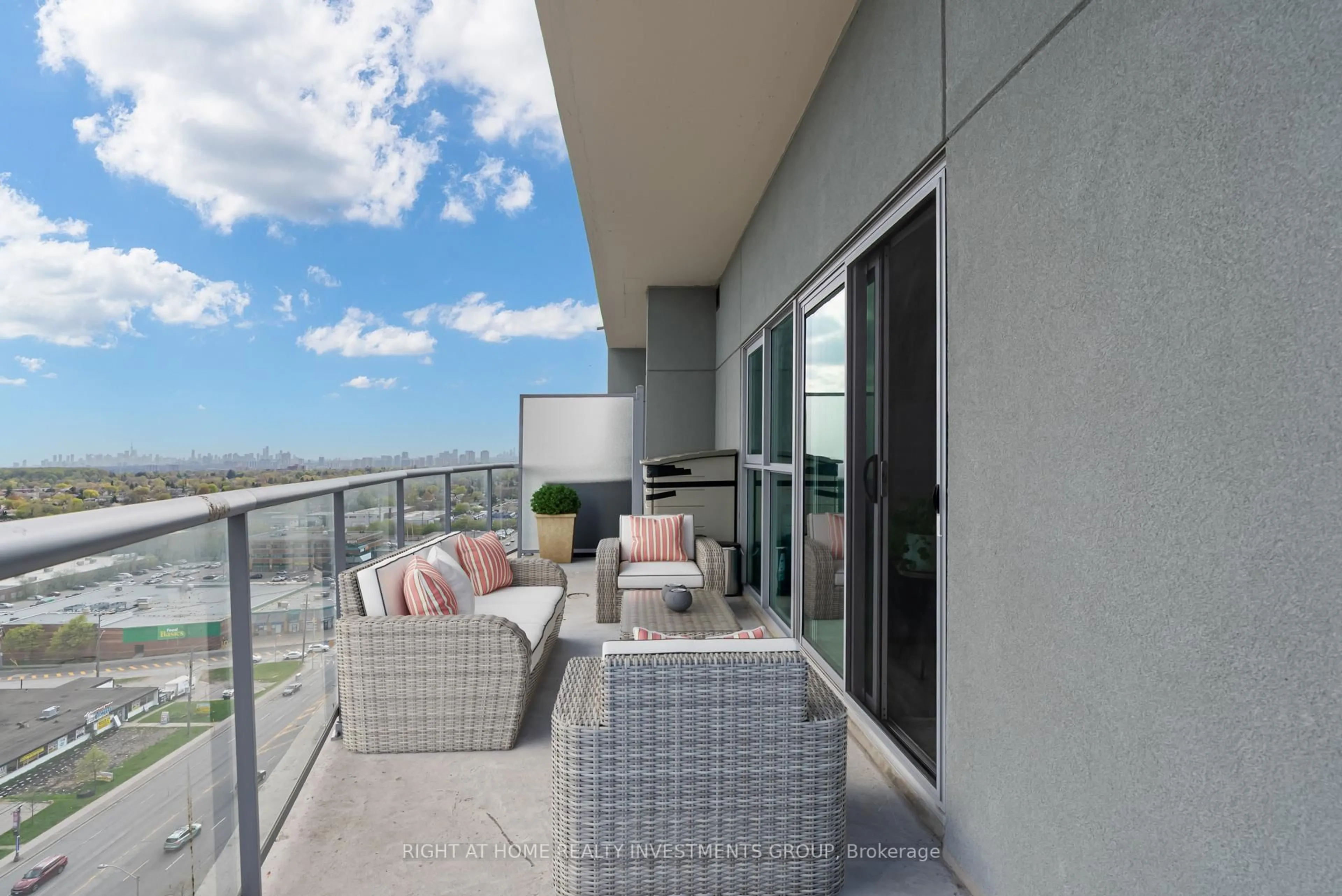 Patio, unknown for 2150 Lawrence Ave #PH03, Toronto Ontario M1R 3A7