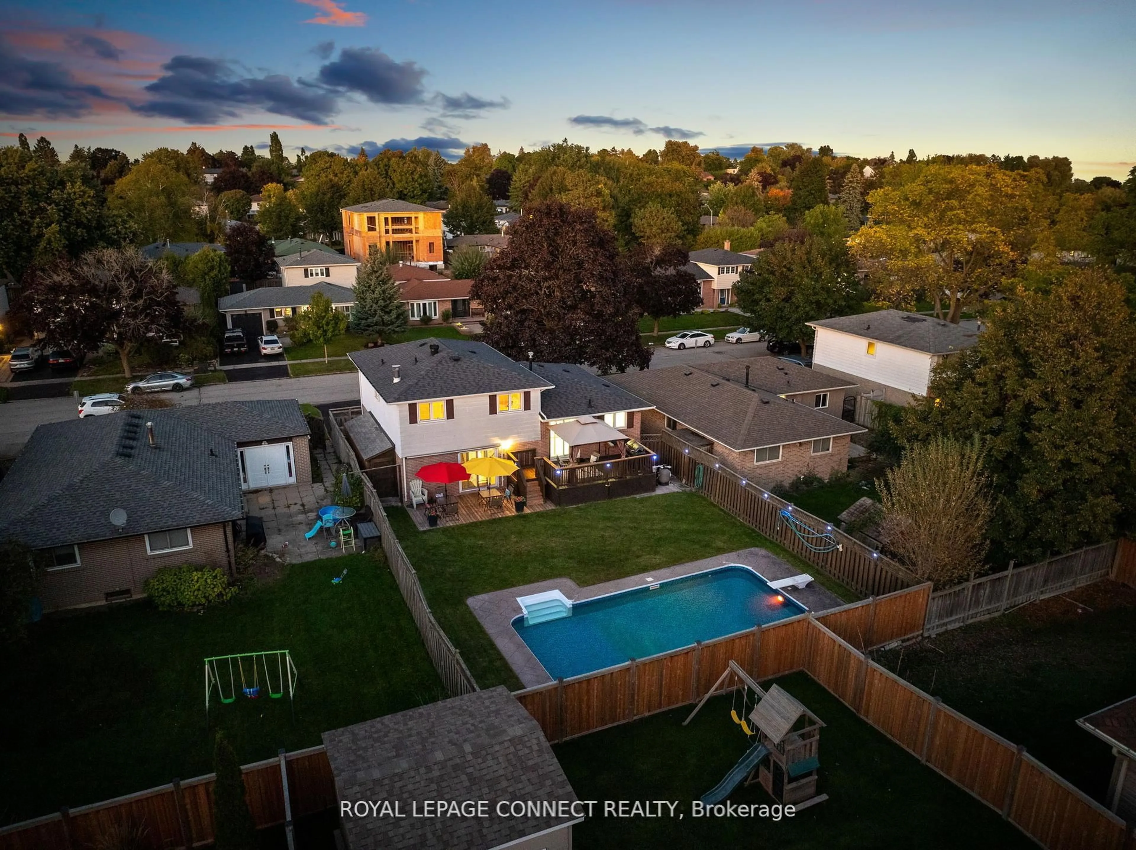 A pic from outside/outdoor area/front of a property/back of a property/a pic from drone, street for 27 Lawrie Rd, Ajax Ontario L1S 3A1
