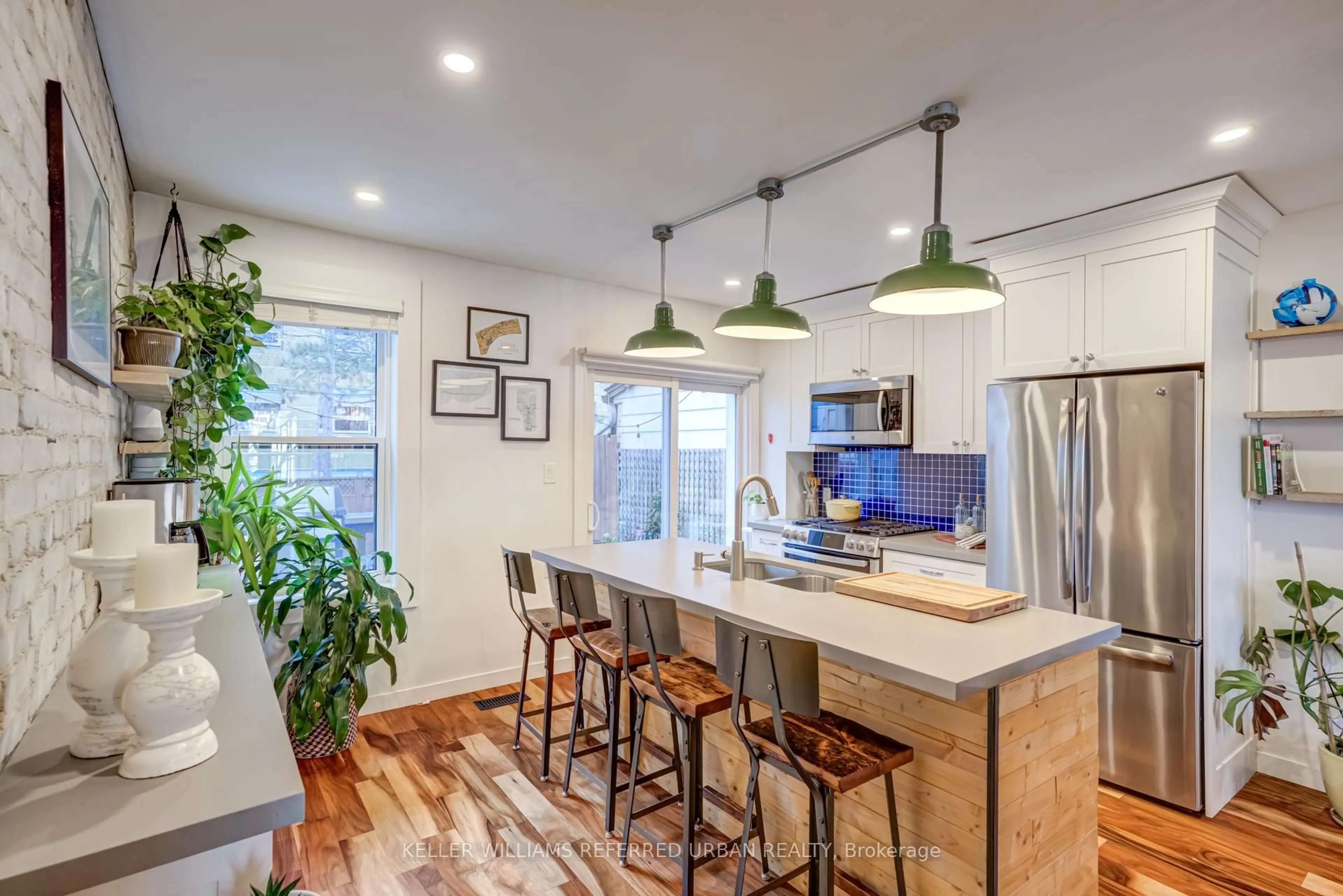 Open concept kitchen, unknown for 6 Hannaford St, Toronto Ontario M4E 3G7