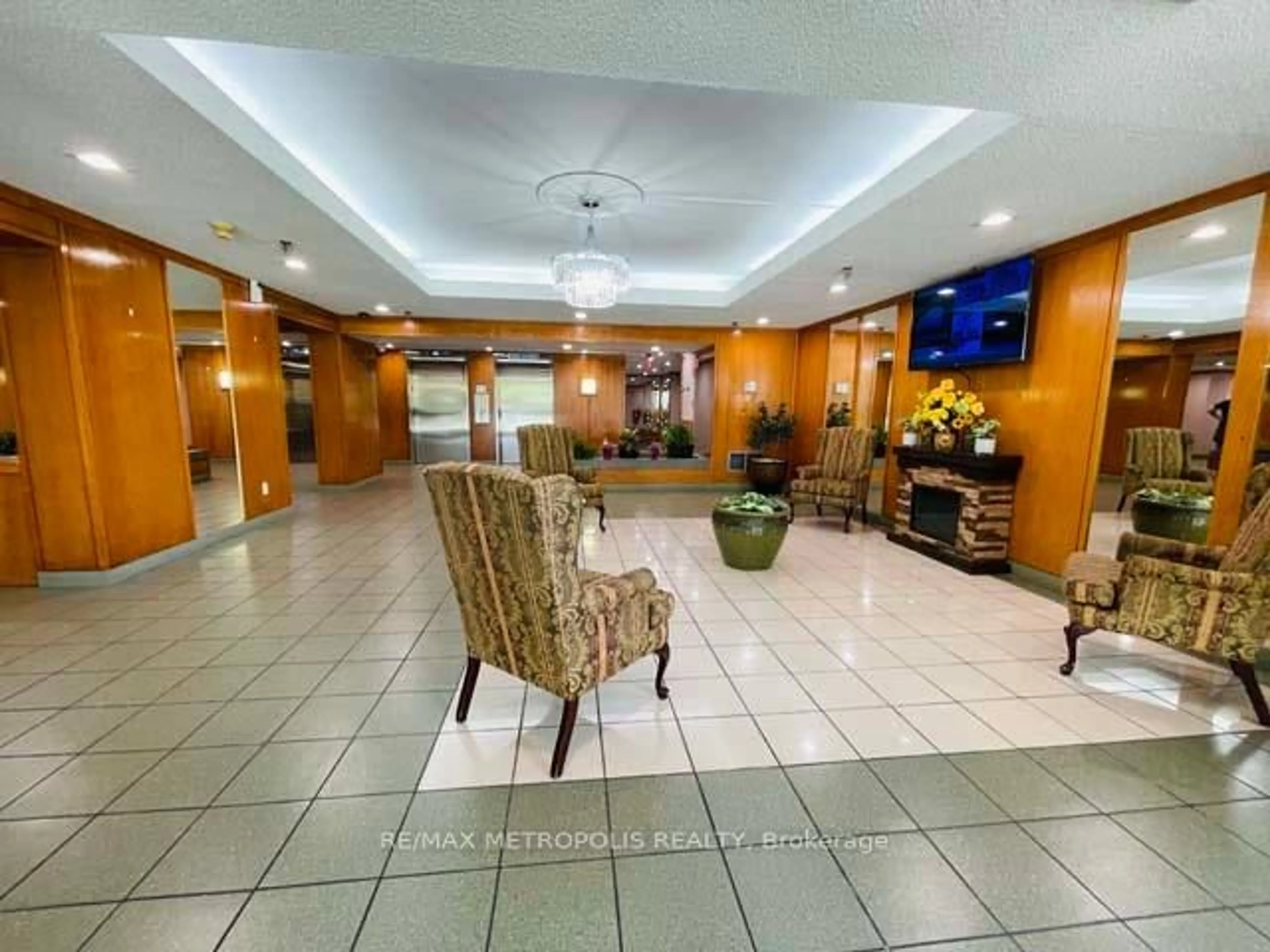 Lobby for 410 Mclevin Ave #1011, Toronto Ontario M1B 5J5