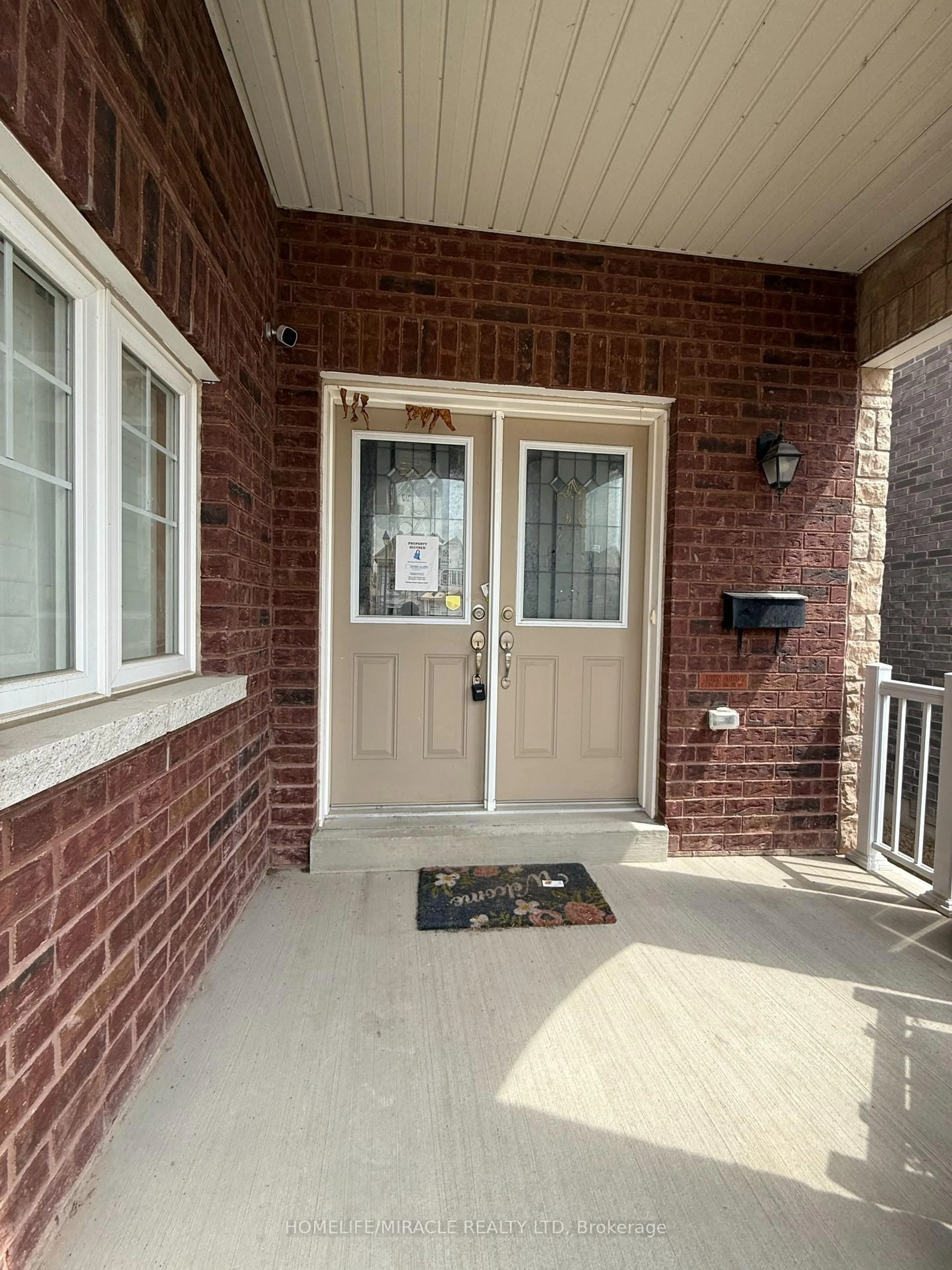 Indoor entryway for 697 Audley Rd, Ajax Ontario L1Z 0T7