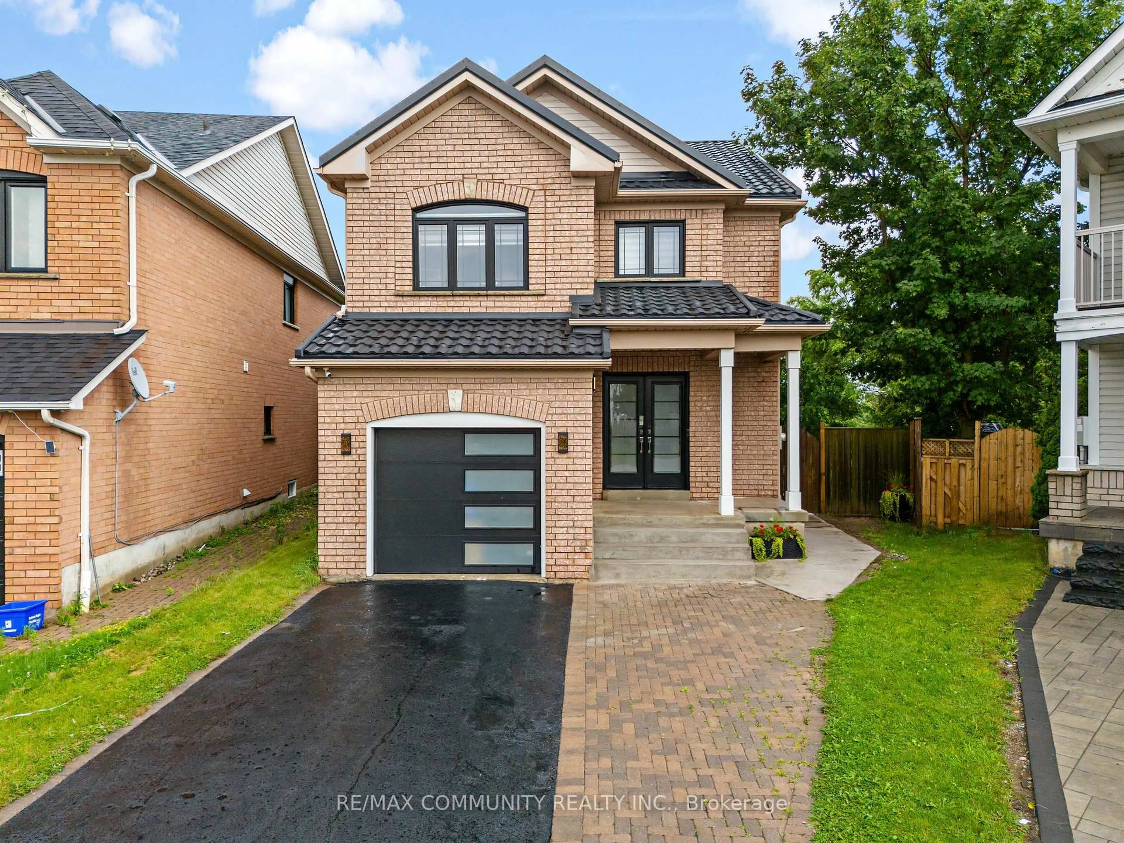 Home with brick exterior material, street for 45 Palomino Pl, Whitby Ontario L1R 2V5
