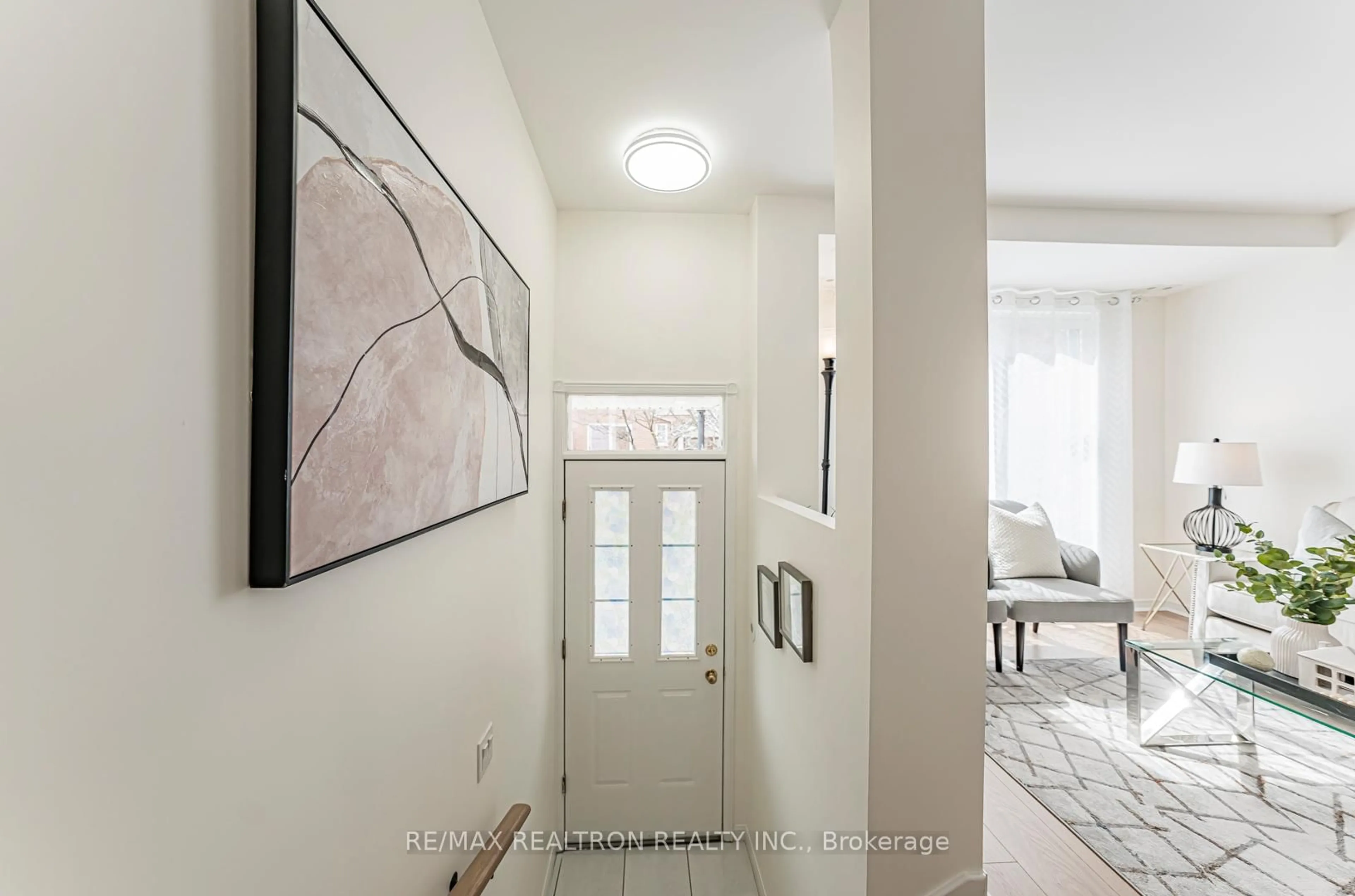 Indoor entryway for 1881 Mcnicoll Ave #601, Toronto Ontario M1V 5M2