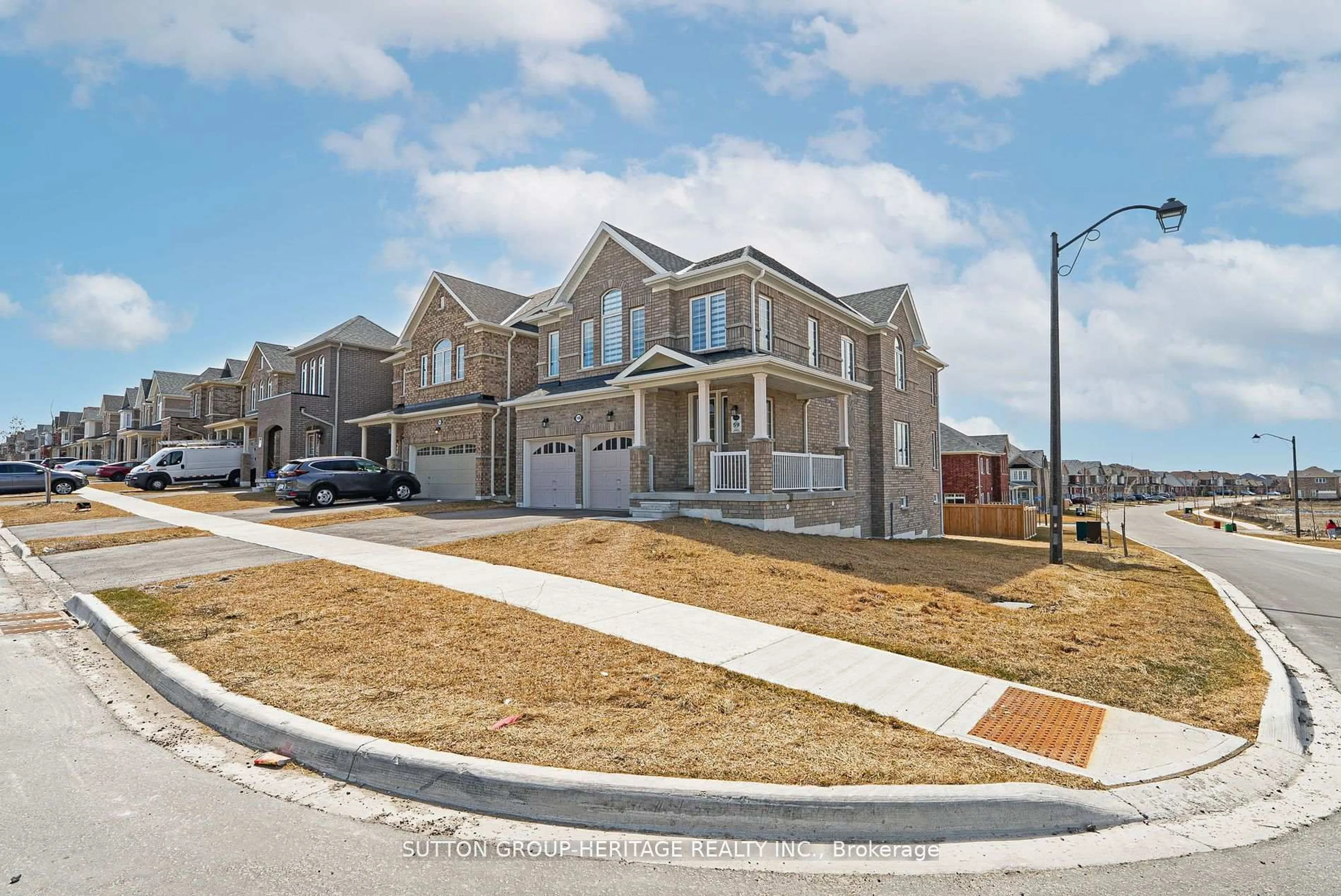 A pic from outside/outdoor area/front of a property/back of a property/a pic from drone, street for 1908 Fosterbrook St, Oshawa Ontario L1K 3G5
