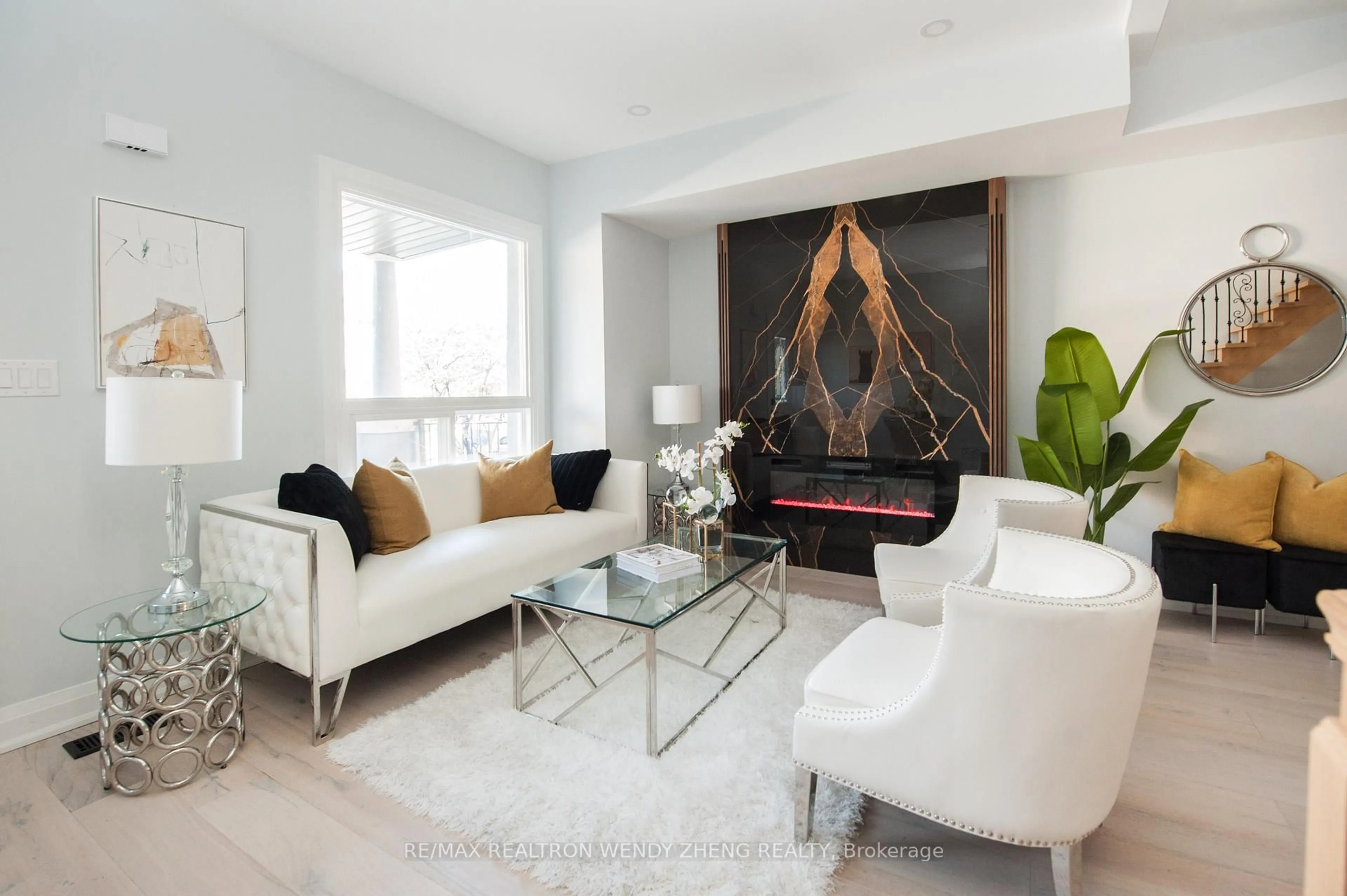 Living room with furniture, unknown for 18 Connaught Ave, Toronto Ontario M4L 2V9