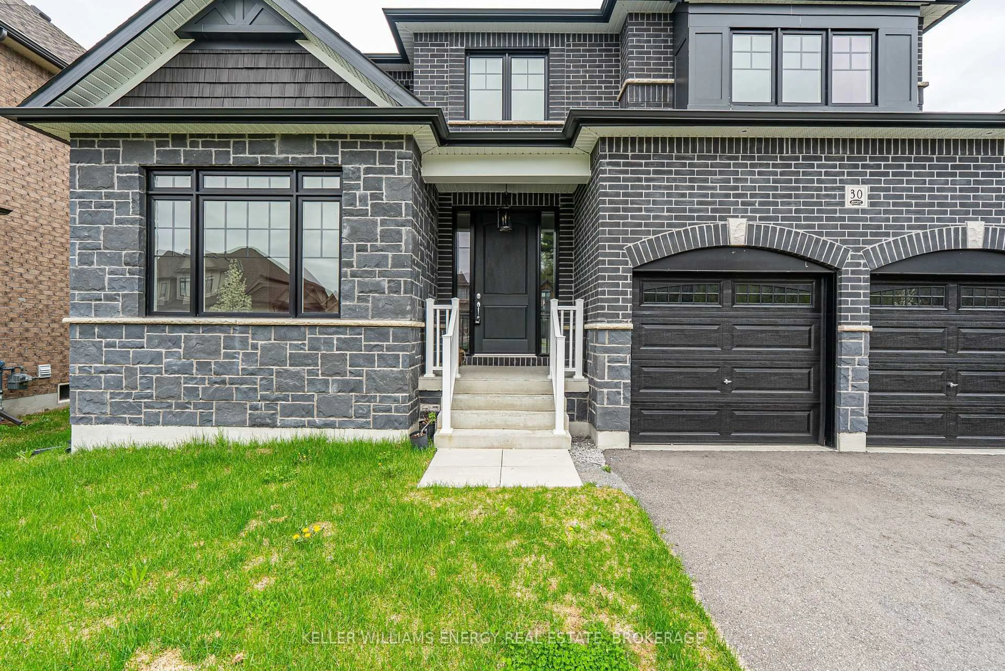 Home with brick exterior material, street for 30 Higham Pl, Clarington Ontario L1C 7G5
