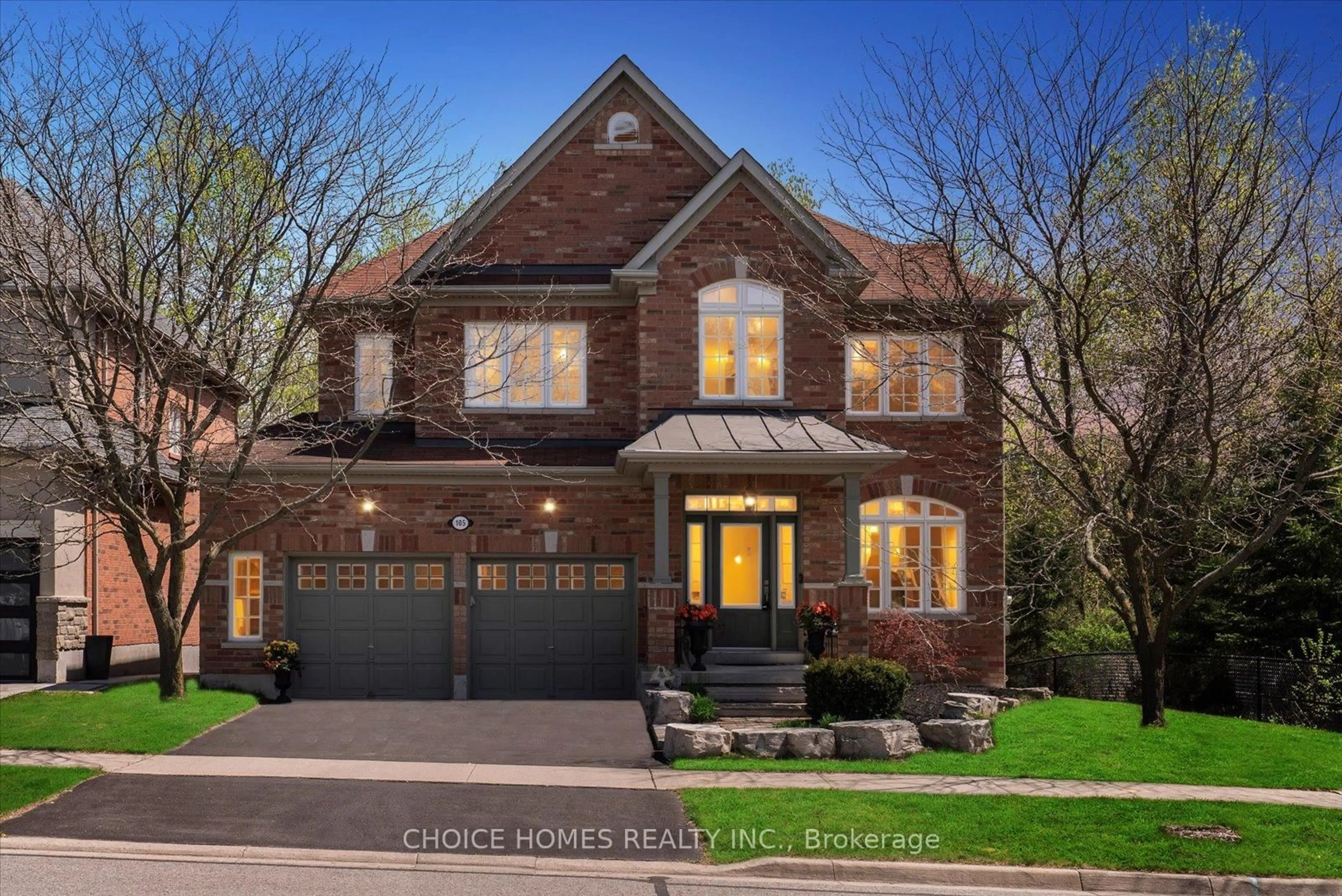 Home with brick exterior material, street for 105 Rivers Edge Pl, Whitby Ontario L1R 0G5