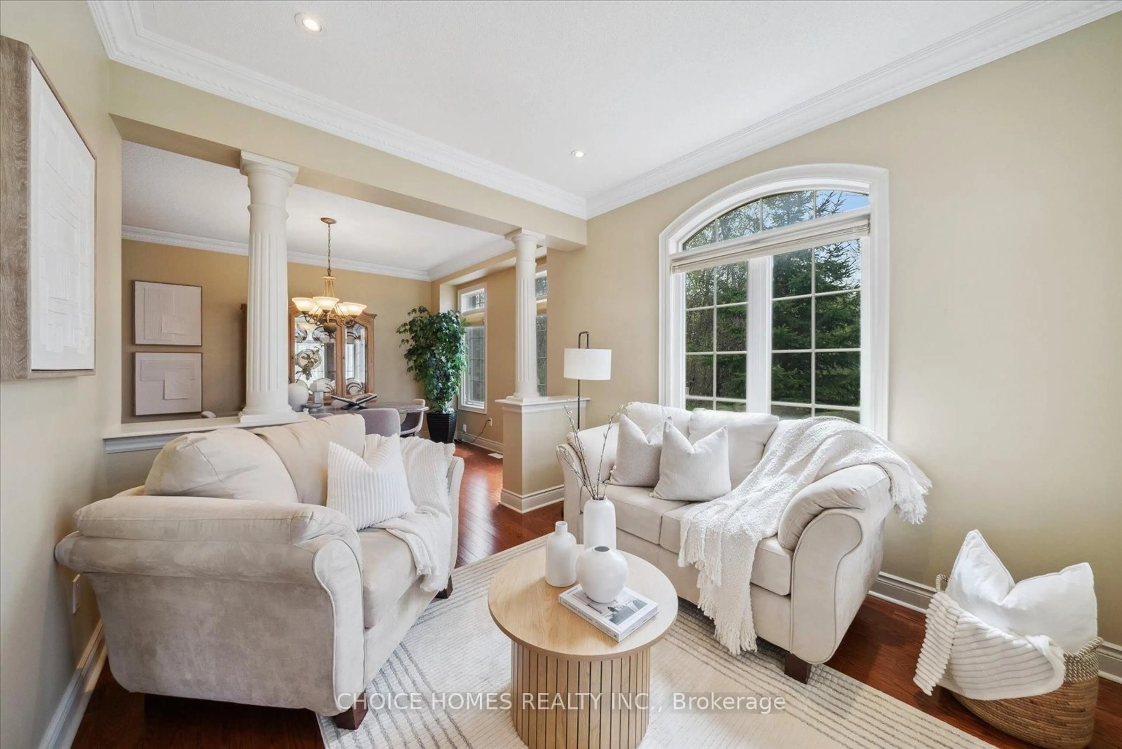 Living room with furniture, unknown for 105 Rivers Edge Pl, Whitby Ontario L1R 0G5