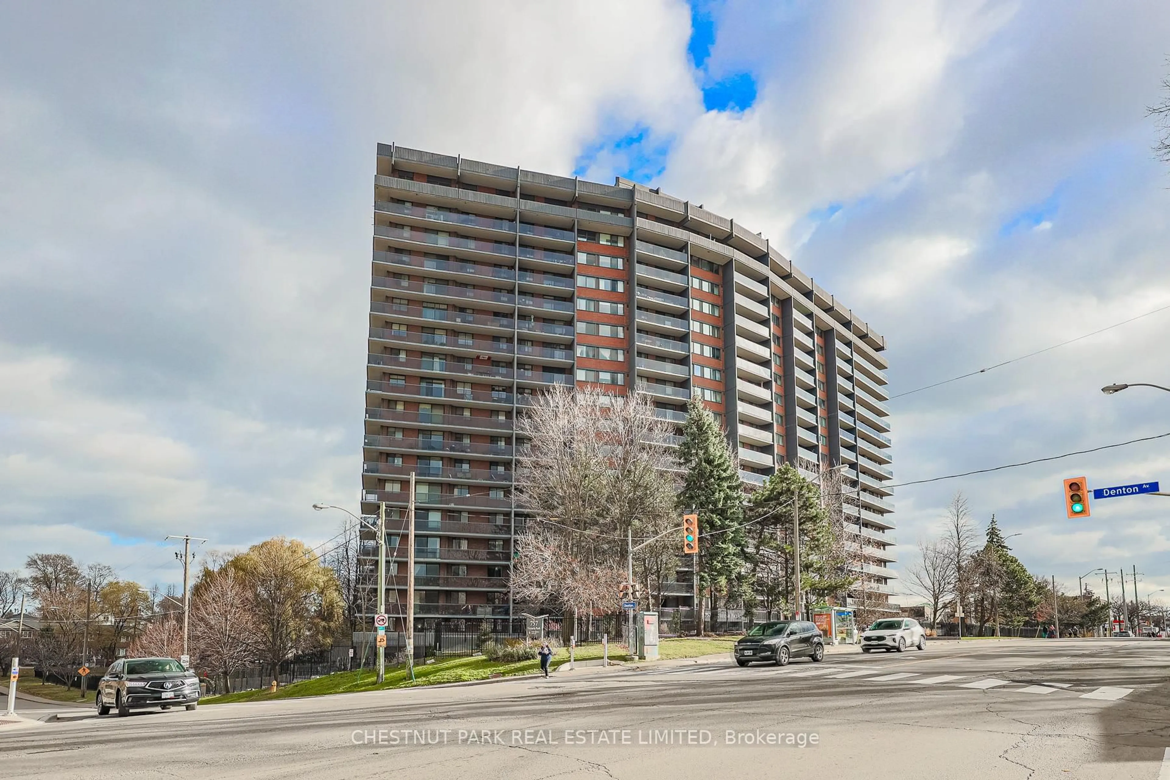 Unknown for 757 Victoria Park Ave #801, Toronto Ontario M4C 5N8