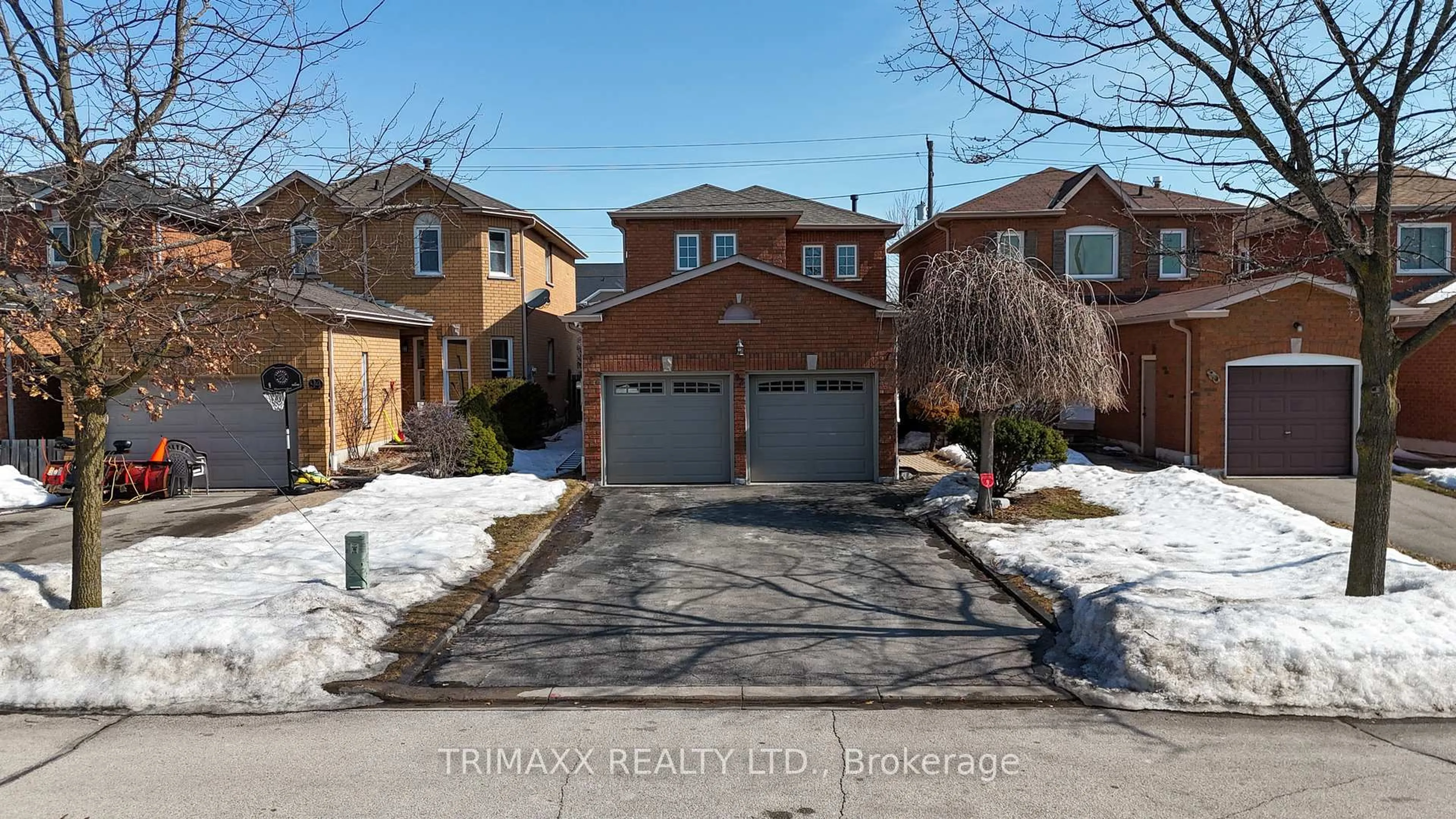 Home with brick exterior material, street for 92 Hartrick Pl, Whitby Ontario L1R 2C3