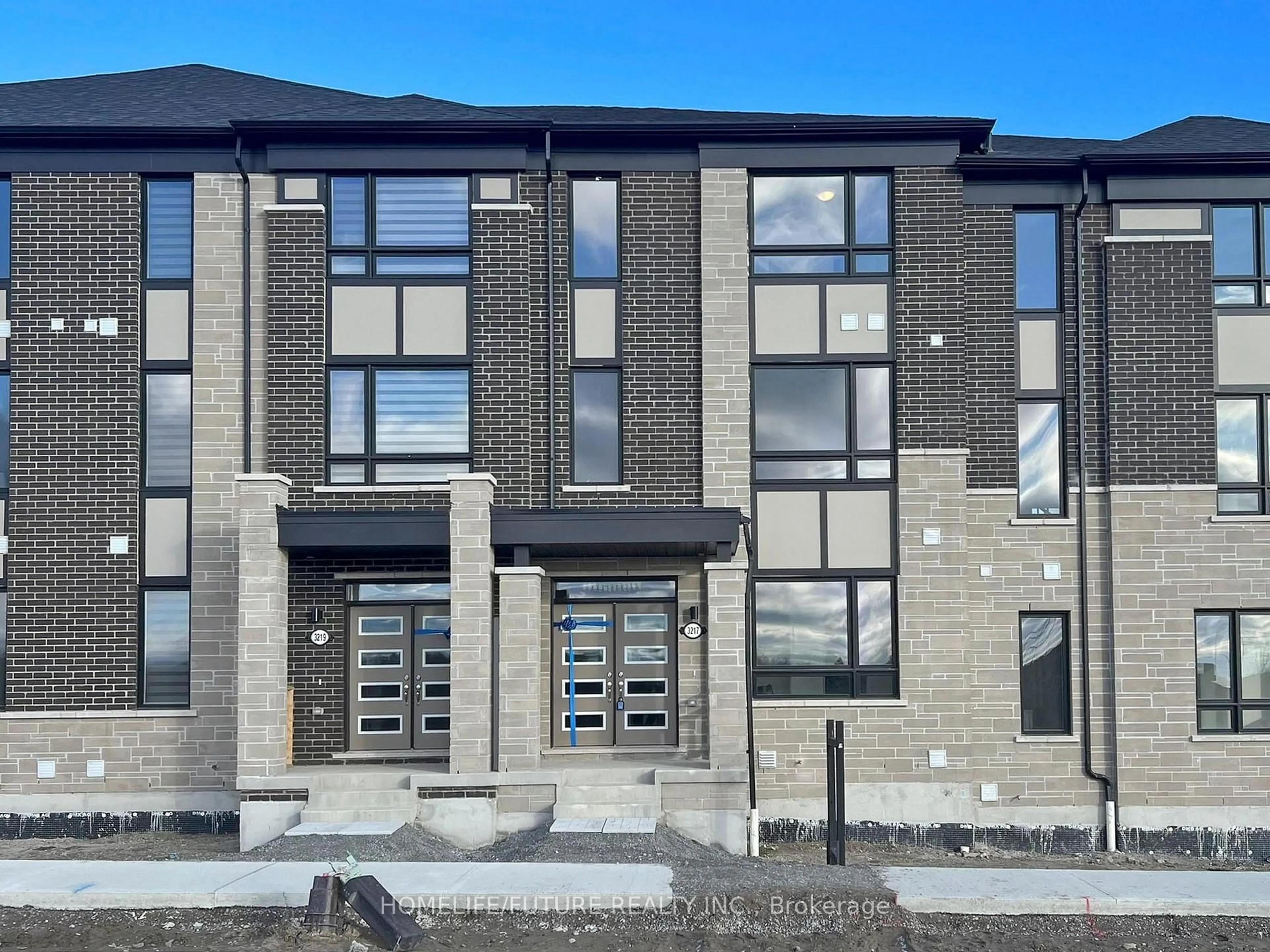 Home with brick exterior material, street for 3217 Brigadier Ave, Pickering Ontario L1X 0N4