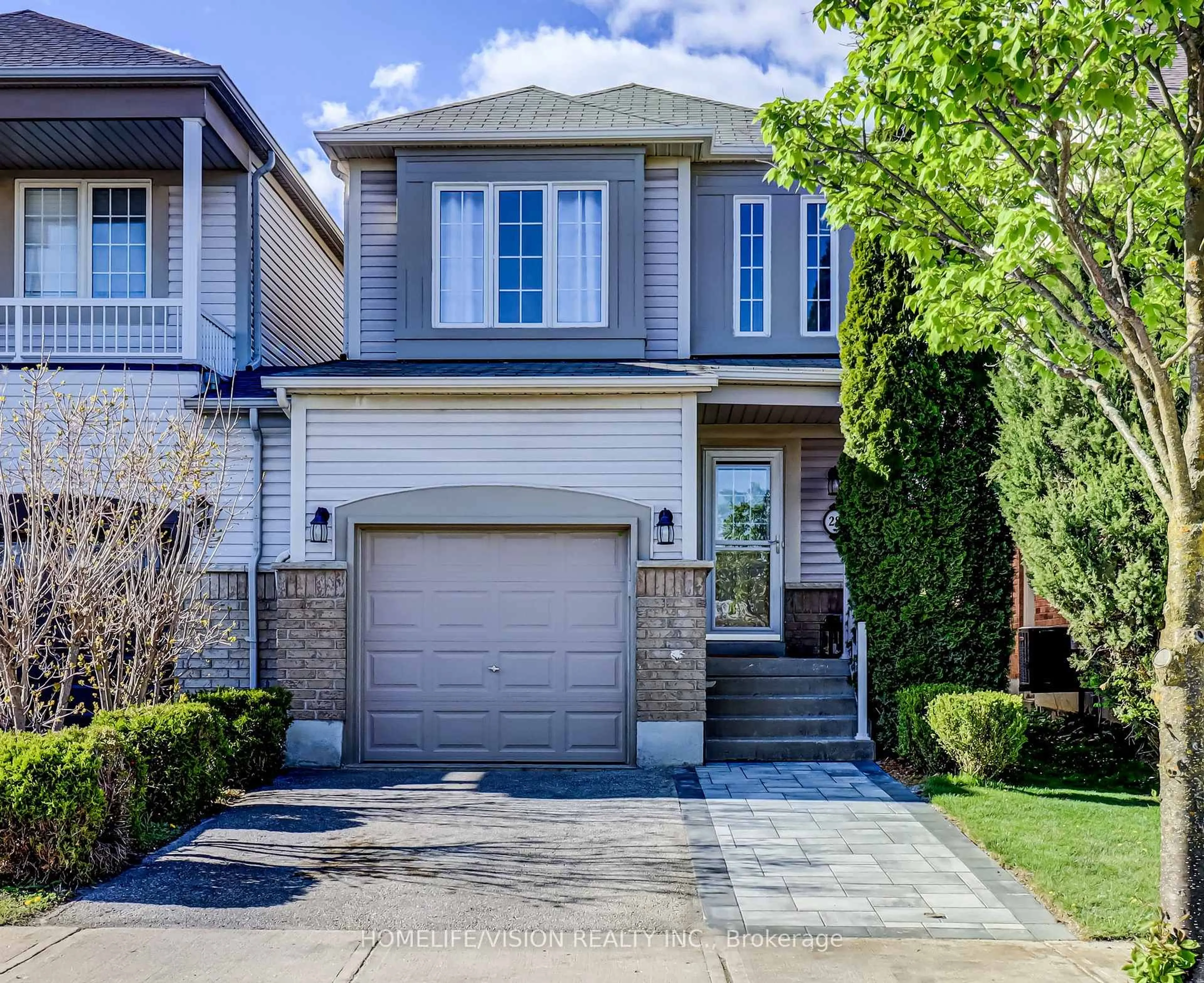 Home with brick exterior material, street for 28 Longueuil Pl, Whitby Ontario L1R 3G9