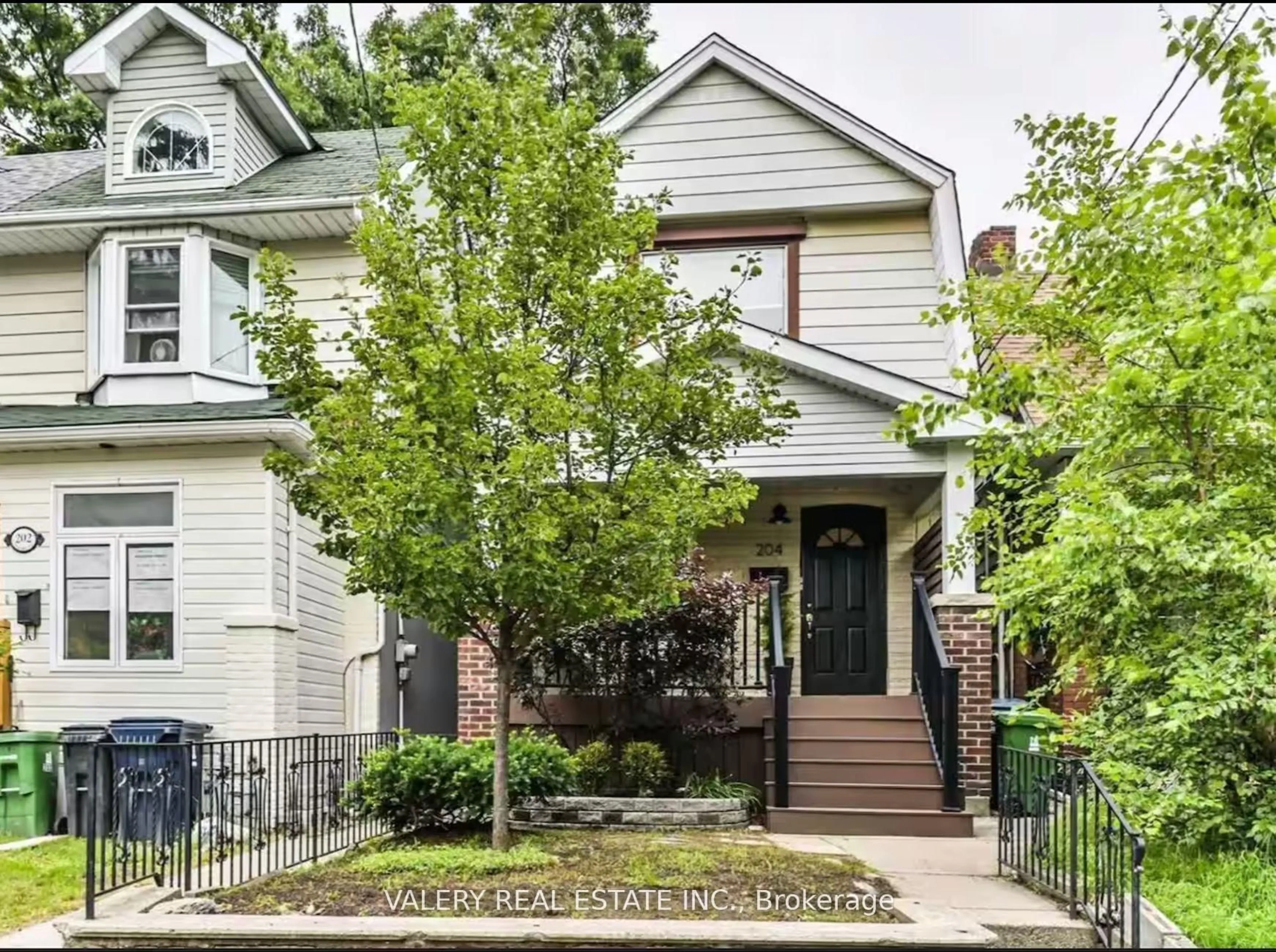 Home with brick exterior material, street for 204 Oakcrest Ave, Toronto Ontario M4C 1C2