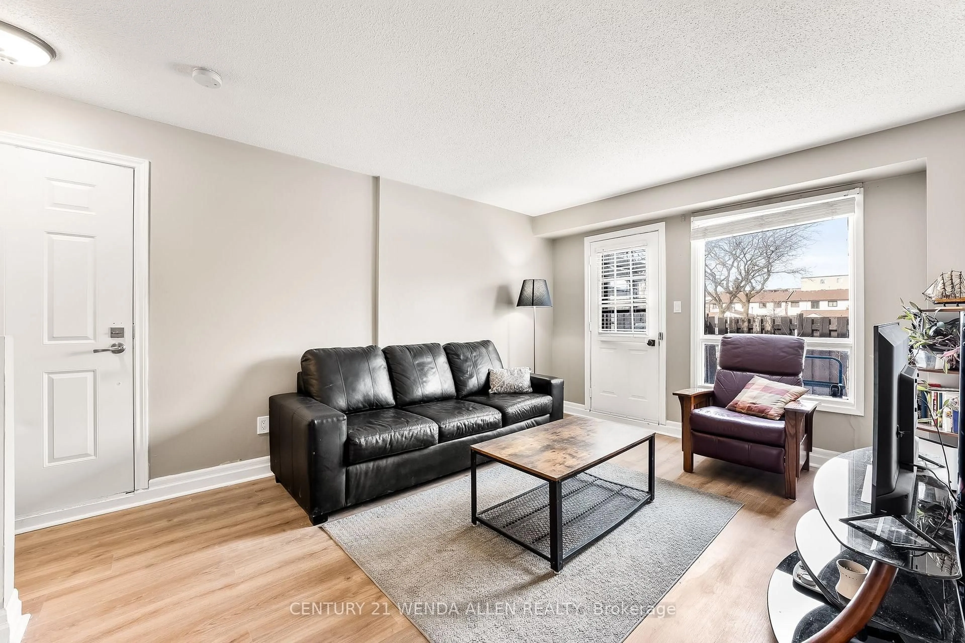 Living room with furniture, unknown for 960 Glen St #84, Oshawa Ontario L1J 6E8