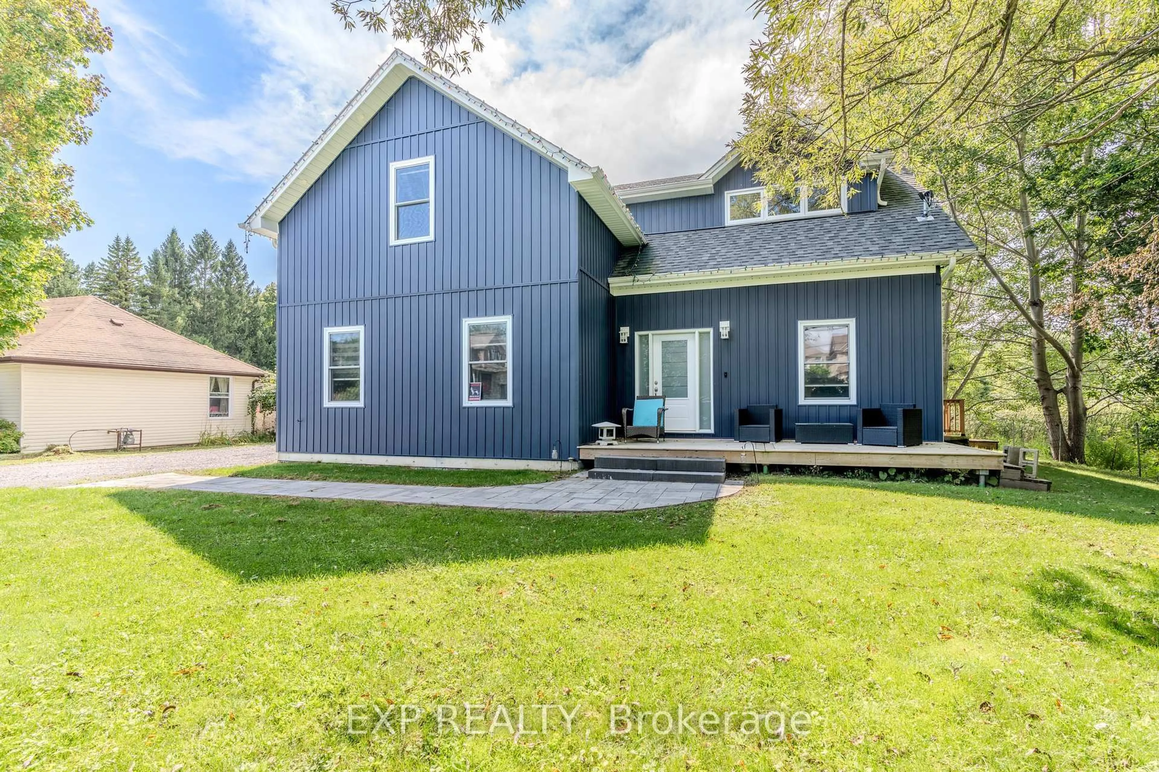 Home with vinyl exterior material, street for 3388 Courtice Rd, Clarington Ontario L1E 2L7
