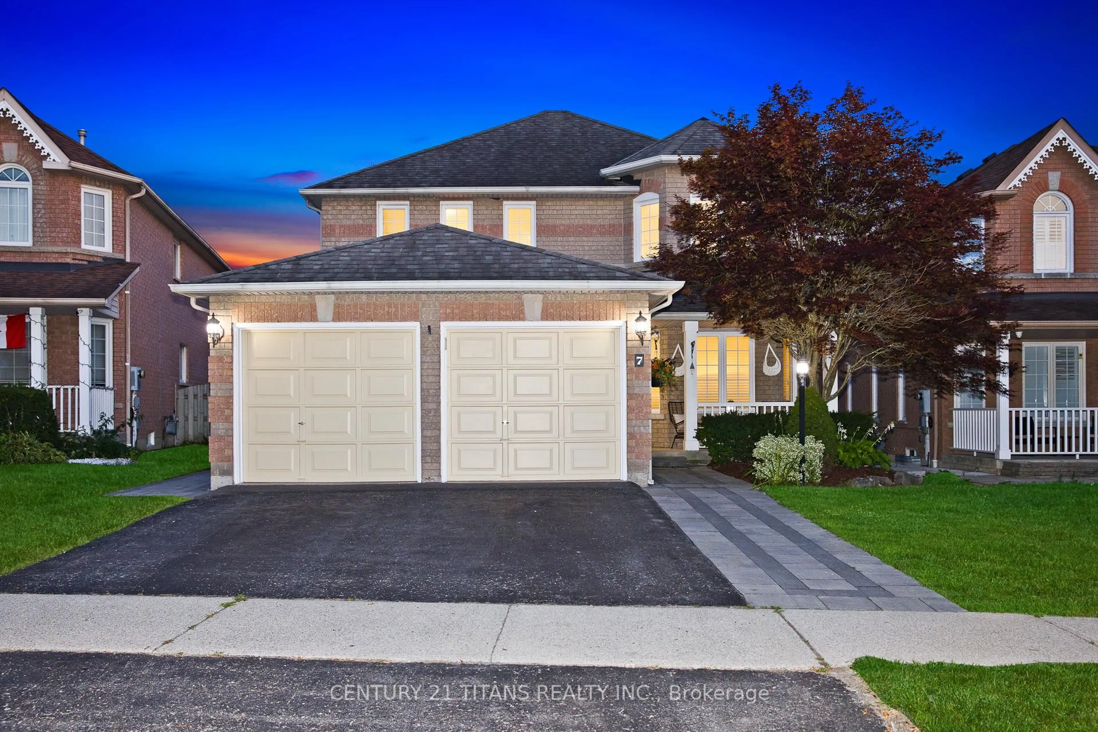 Home with vinyl exterior material, street for 7 Annie Cres, Ajax Ontario L1T 3X6