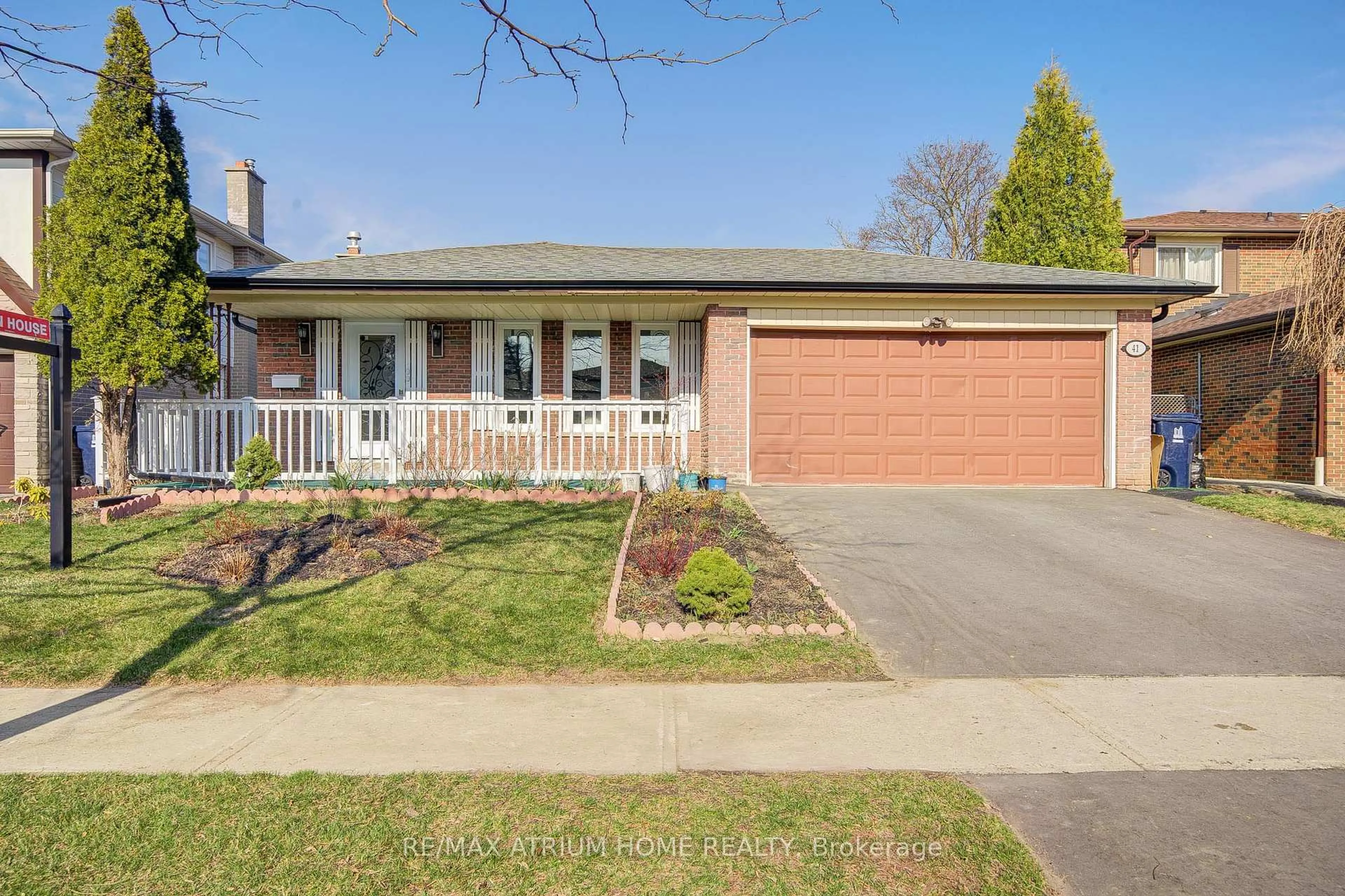 Unknown for 41 Davisbrook Blvd, Toronto Ontario M1T 2H6
