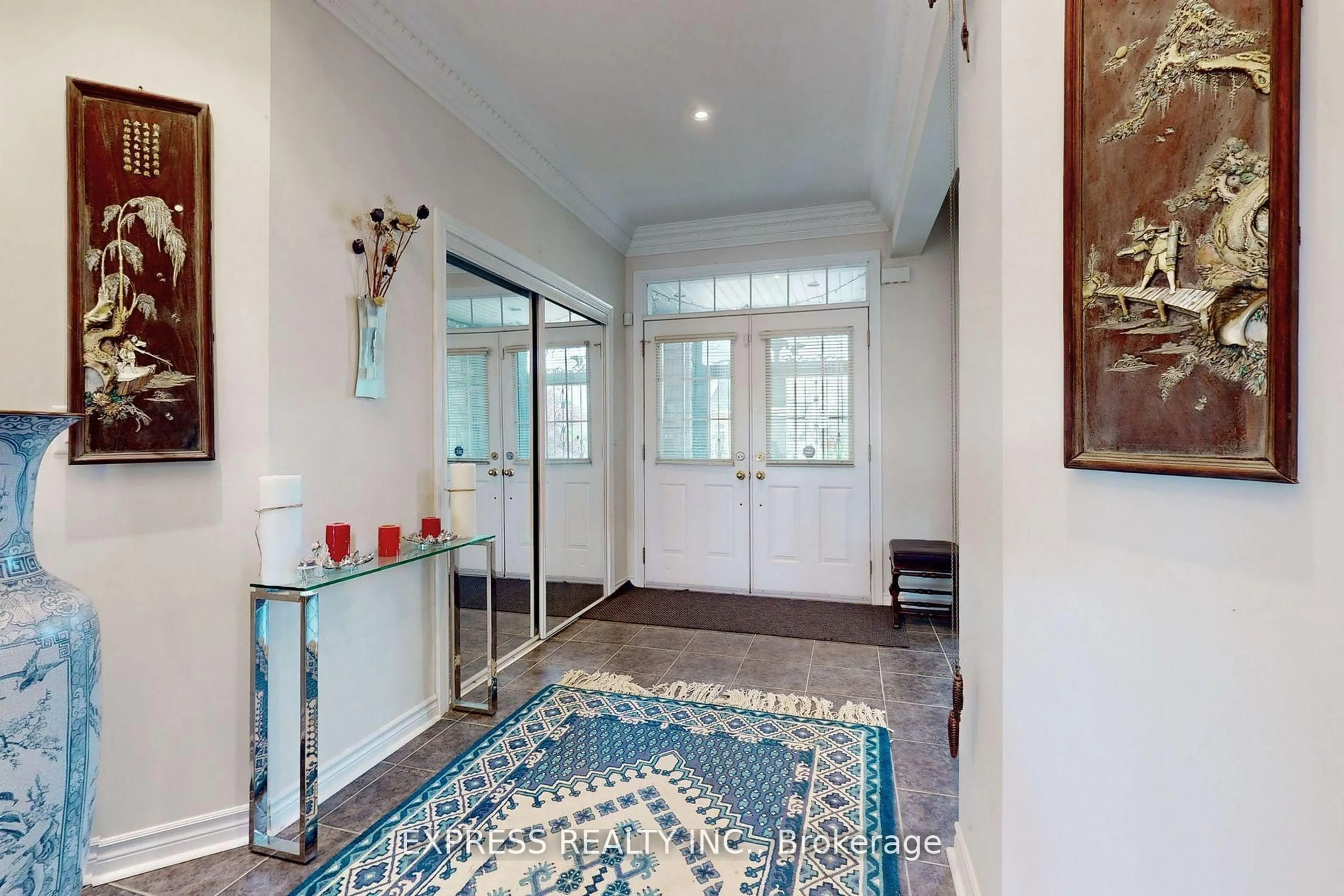 Indoor entryway for 39 Boulderbrook Dr, Toronto Ontario M1X 2C2