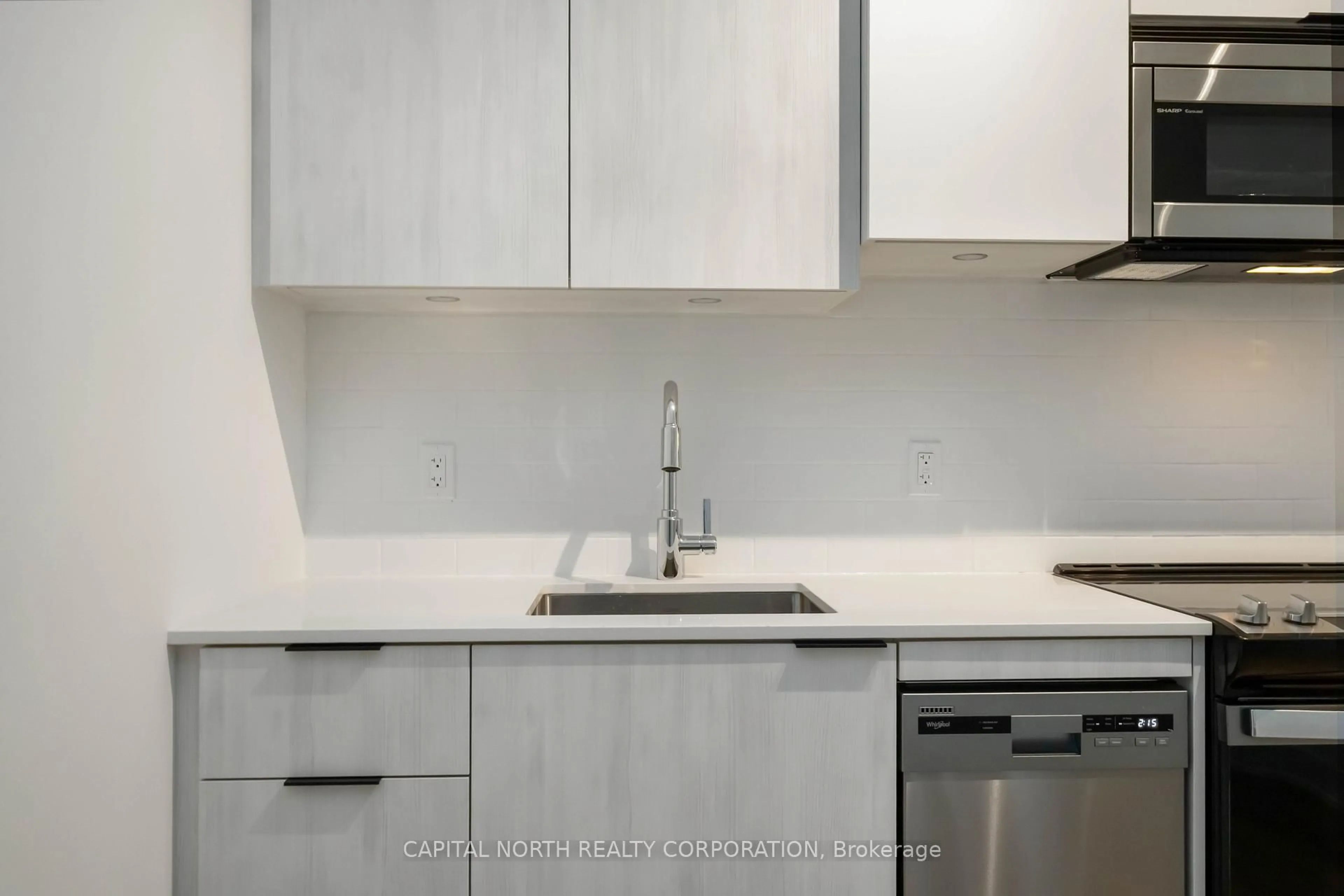 Standard kitchen, unknown for 1350 Ellesmere Rd #527, Toronto Ontario M1P 0G6
