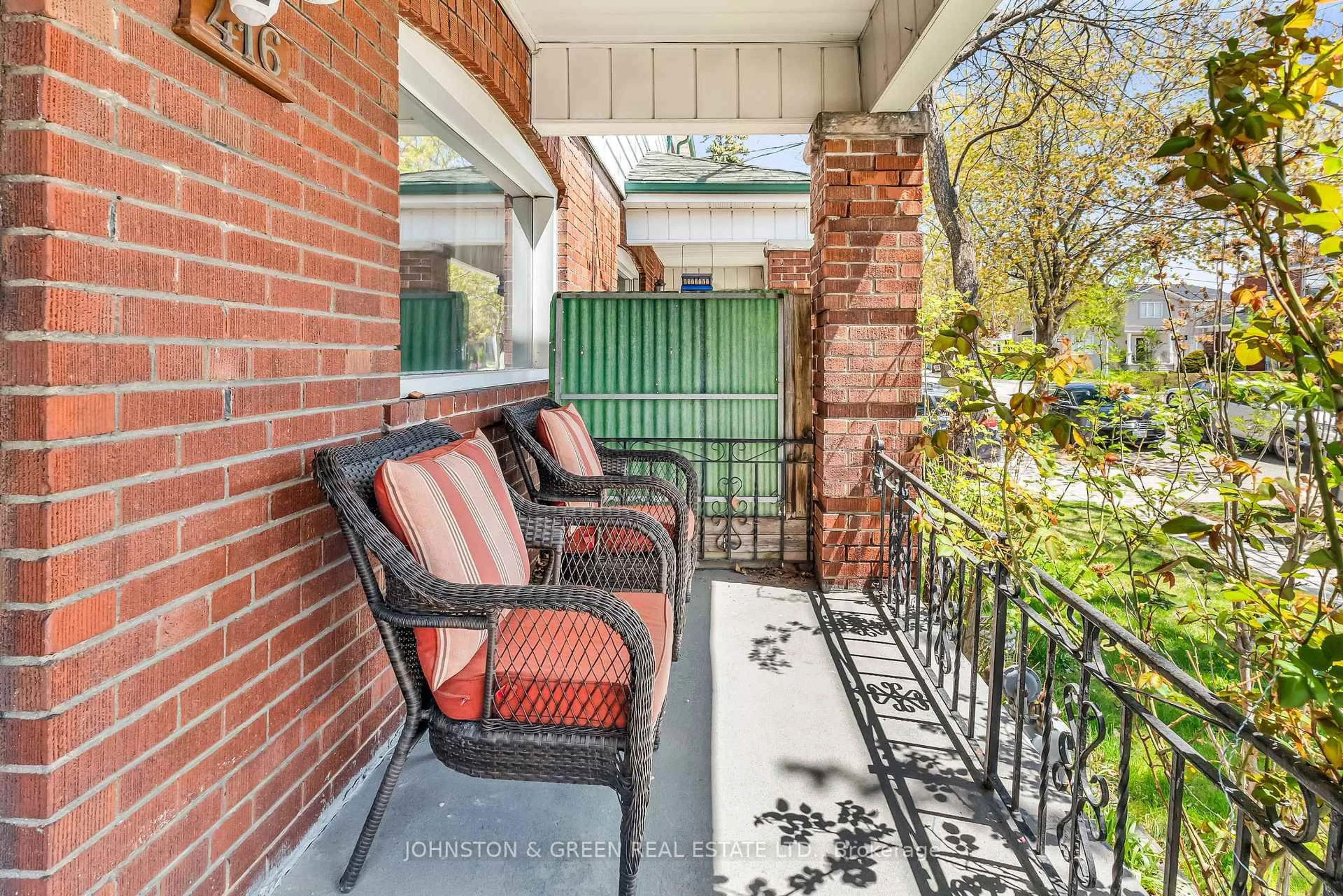 Patio, street for 416 Mortimer Ave, Toronto Ontario M4J 2E9