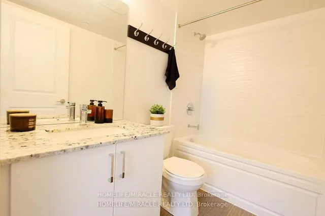 Additional property image - 20 Meadowglen Pl Unit 1406