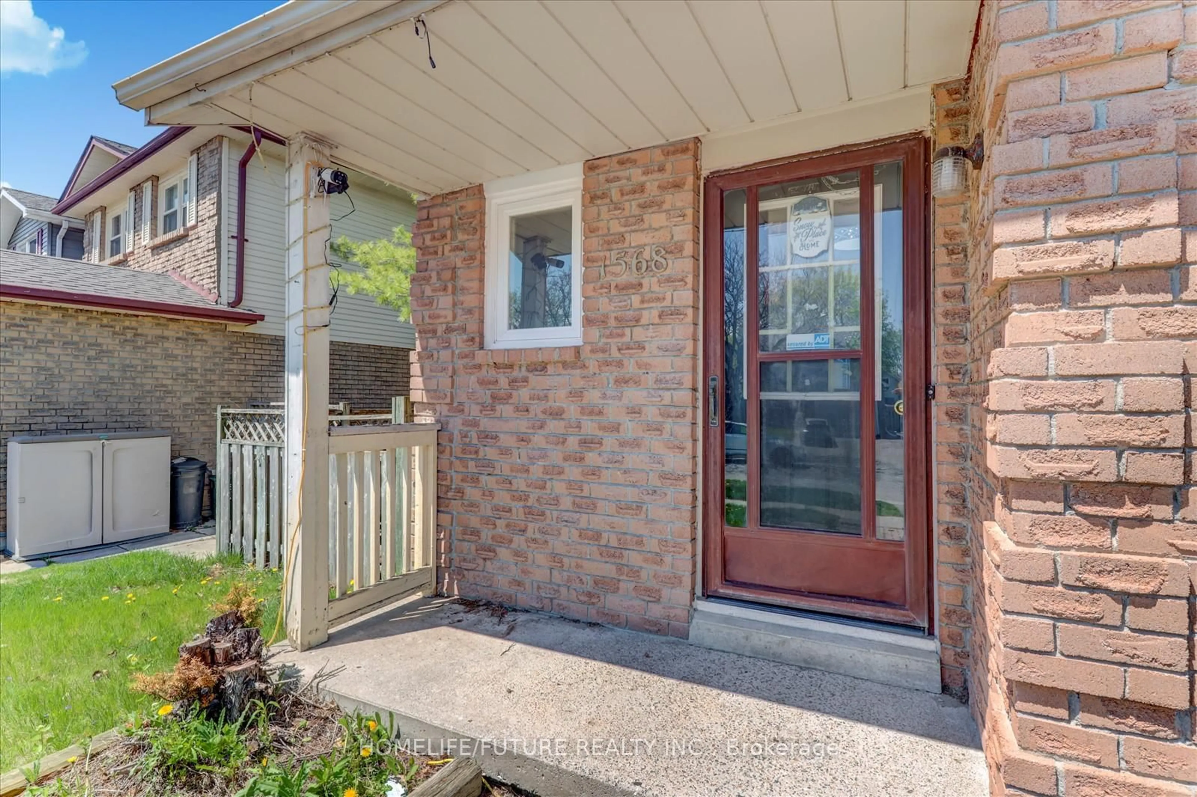 Unknown for 1568 Norwill Cres, Oshawa Ontario L1G 7V4