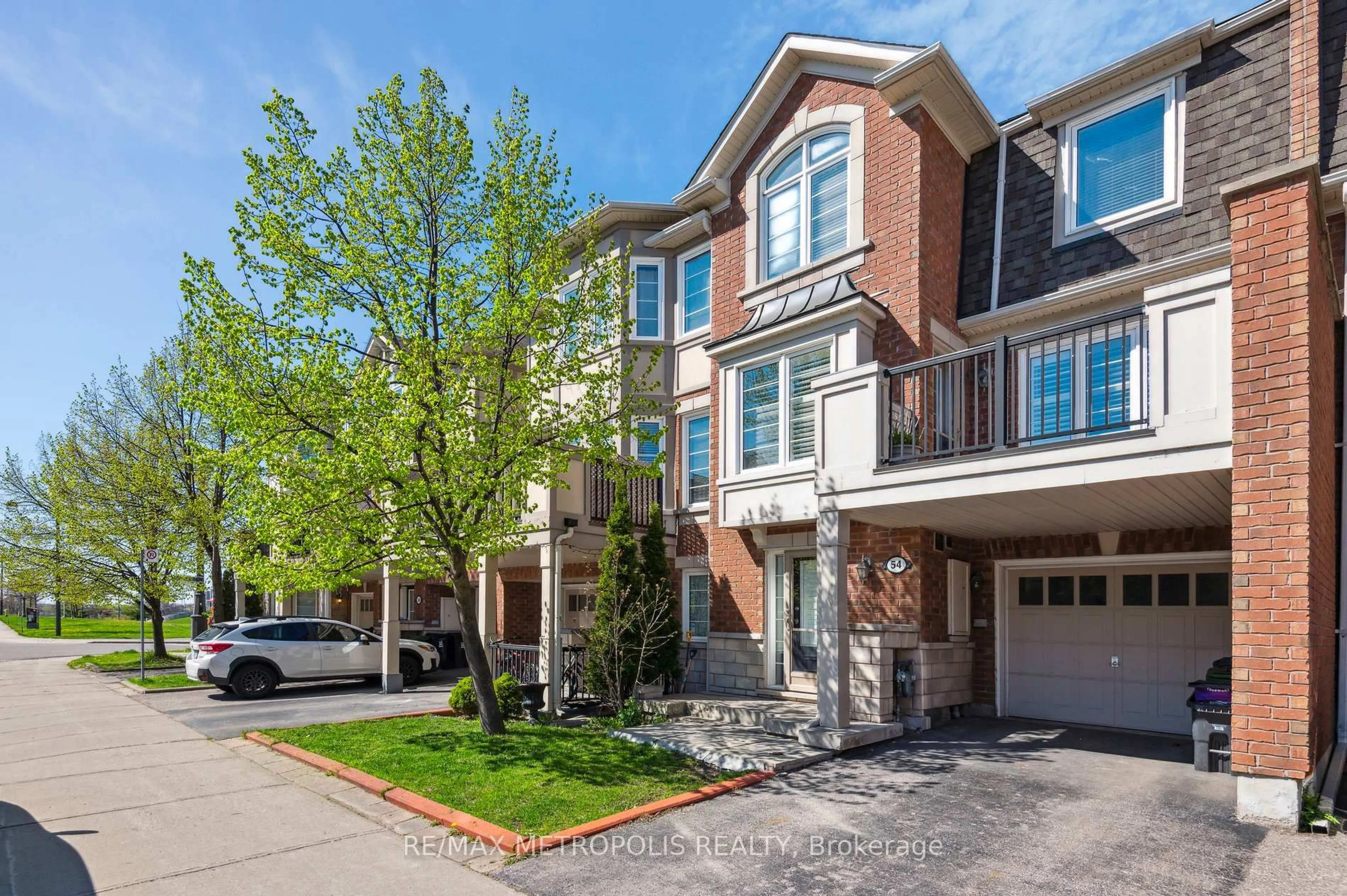 Home with brick exterior material, street for 54 Howe Ave, Toronto Ontario M1L 0C5
