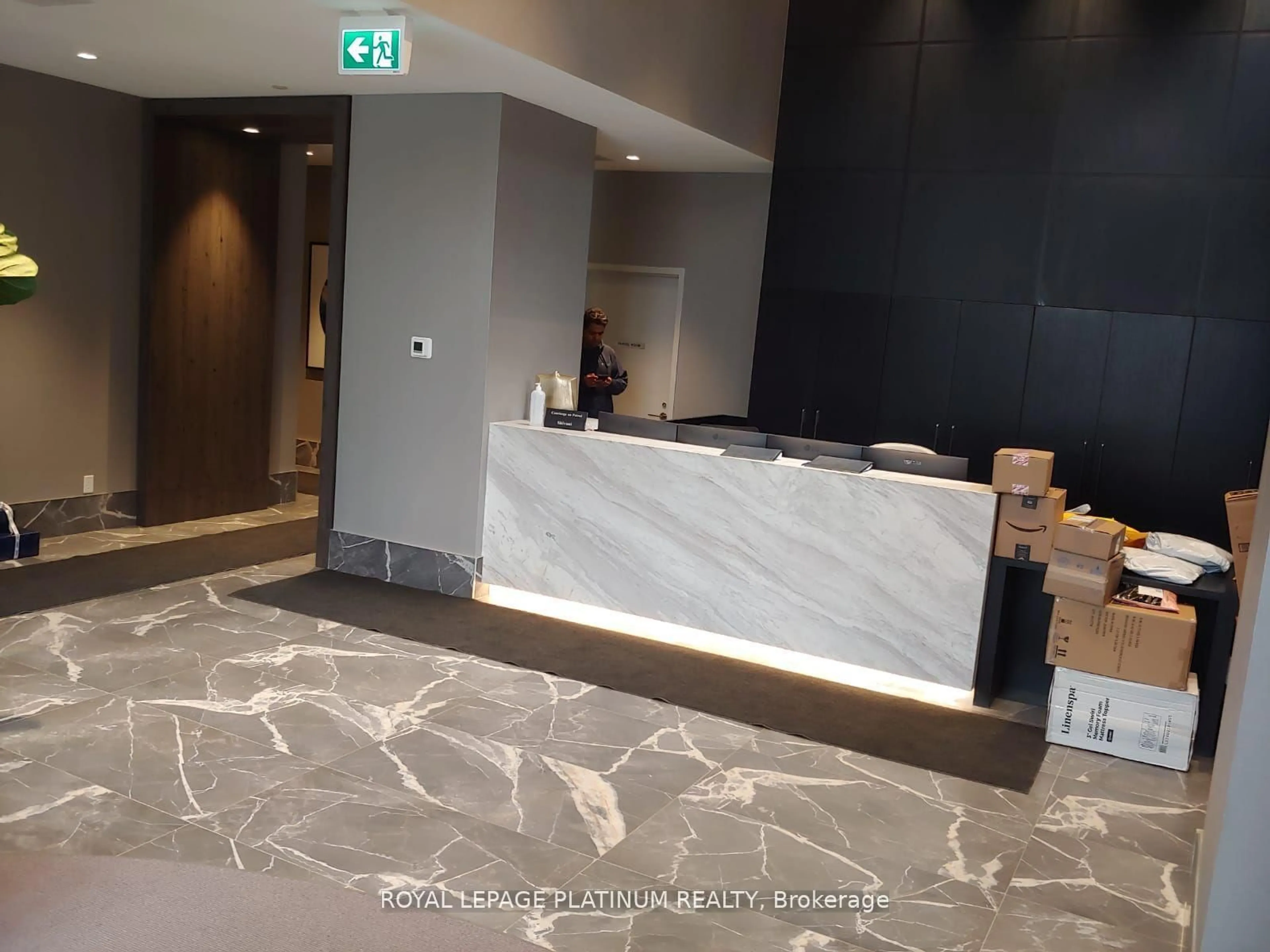 Lobby for 286 Main St #1706, Toronto Ontario M4C 0B3