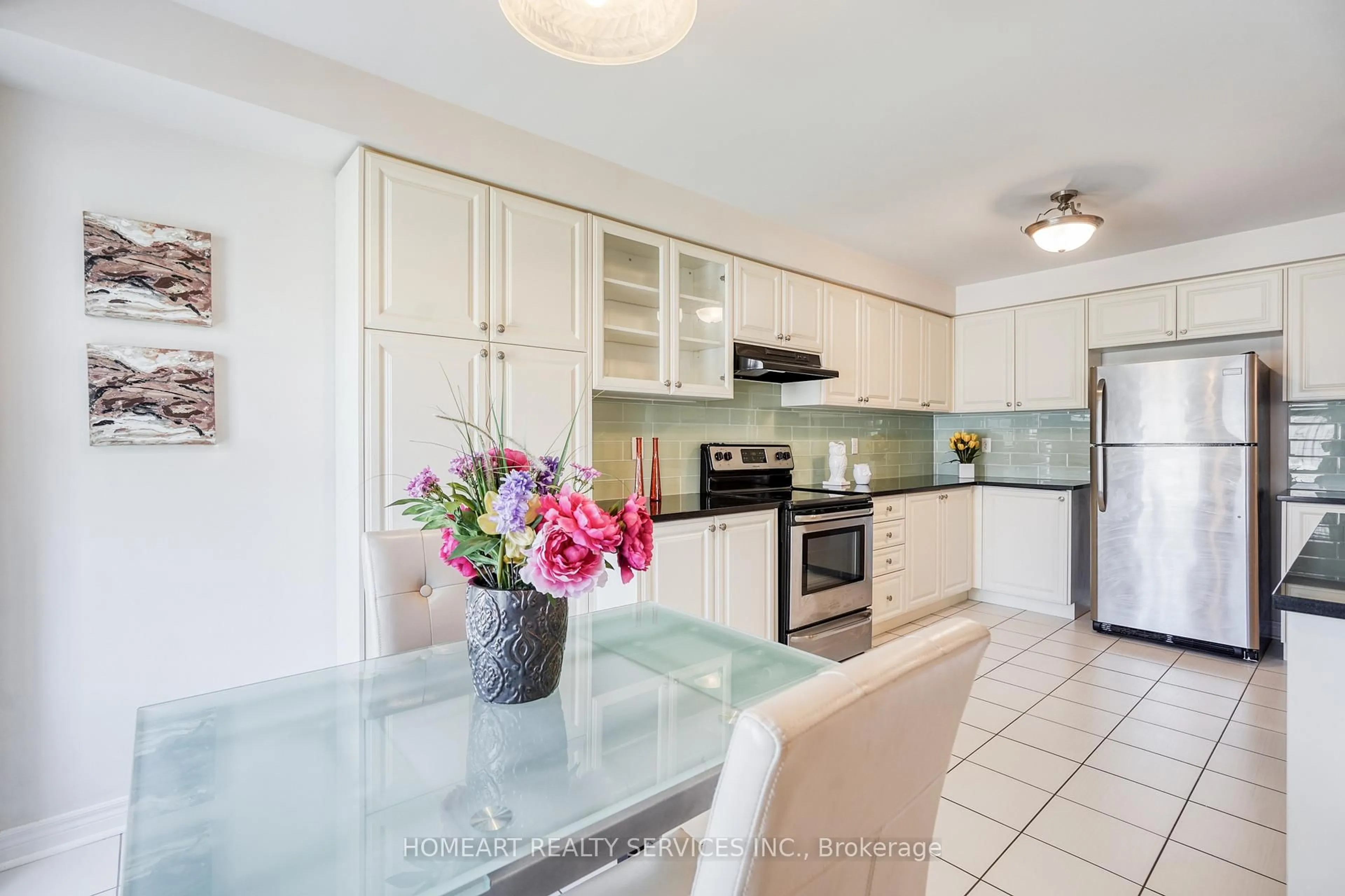 Open concept kitchen, ceramic/tile floor for 1035 Ellesmere Rd, Toronto Ontario M1P 2X1