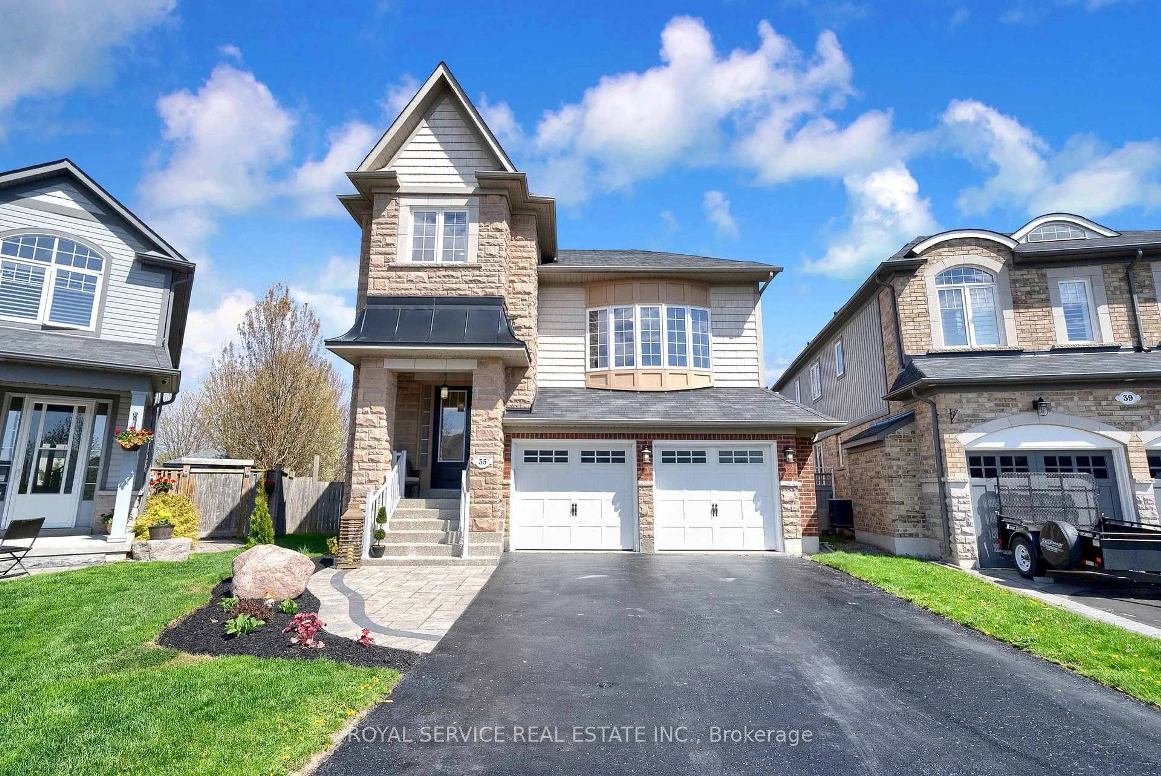 Home with brick exterior material, street for 35 Alldread Cres, Clarington Ontario L1B 0C2